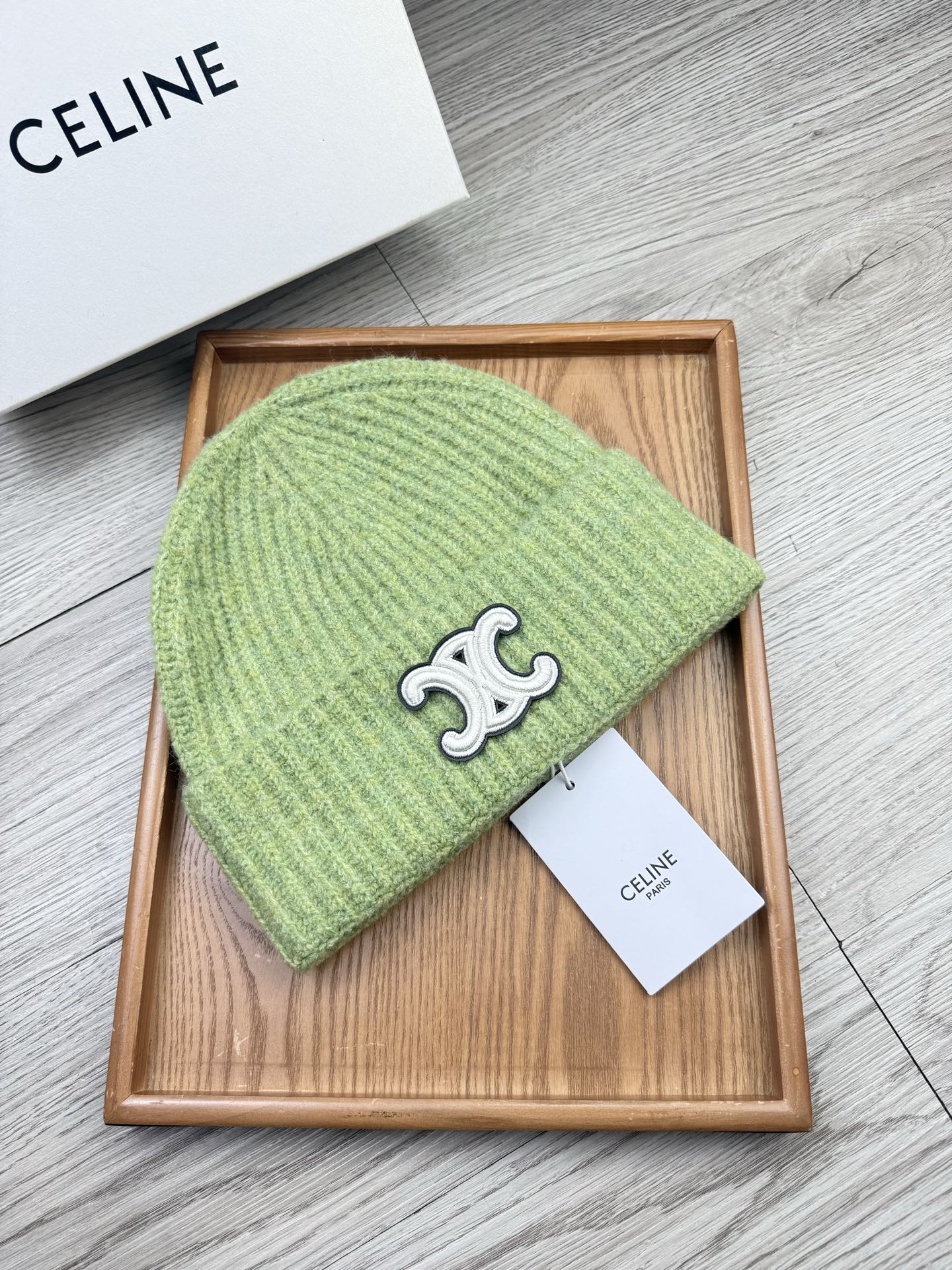 。赛琳。福利！【细毛线针织单帽】新款上架，特别实惠的一个系列帽子，面料：细毛线。密度紧致！毛线针织面料手