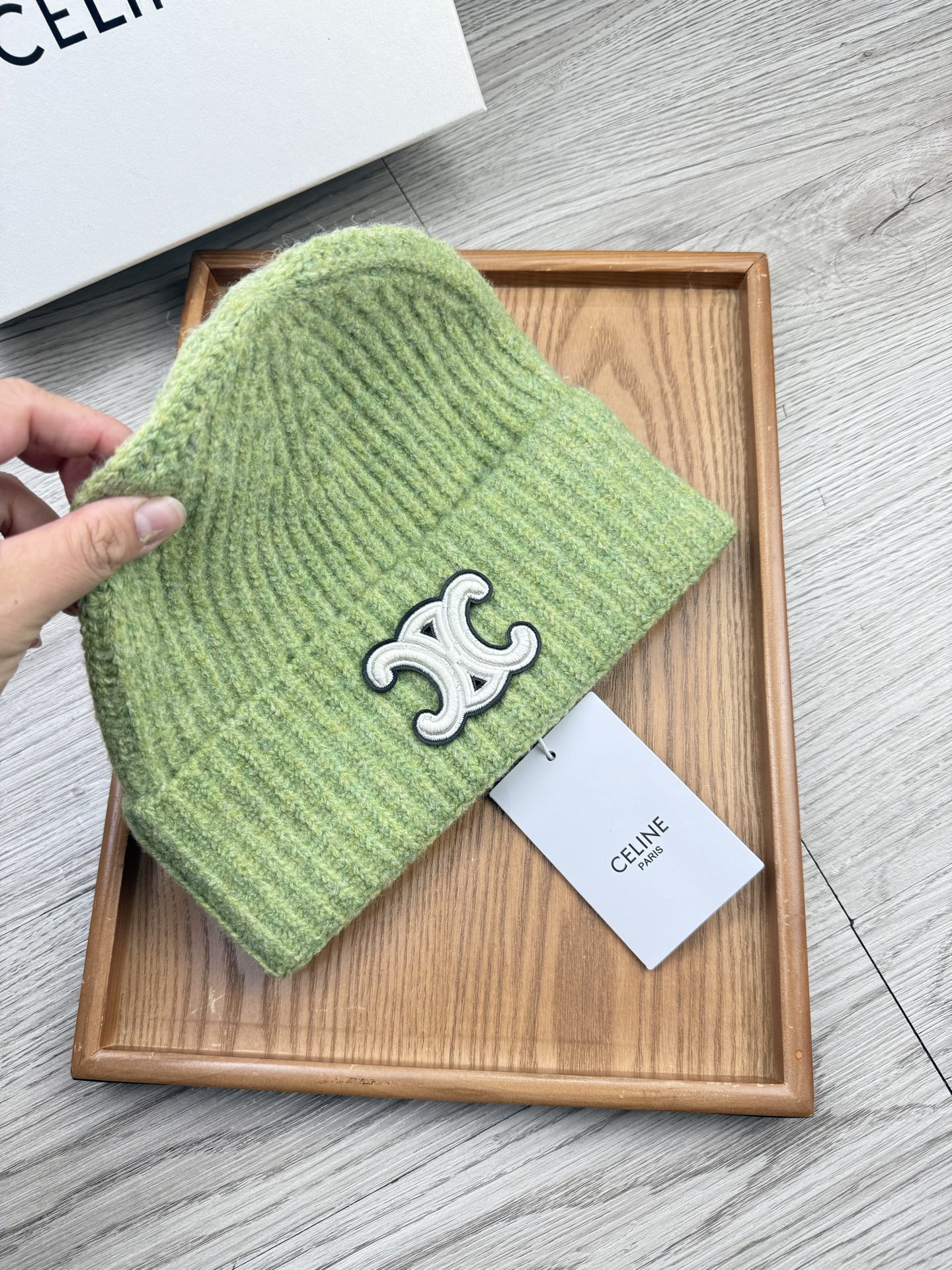 。赛琳。福利！【细毛线针织单帽】新款上架，特别实惠的一个系列帽子，面料：细毛线。密度紧致！毛线针织面料手