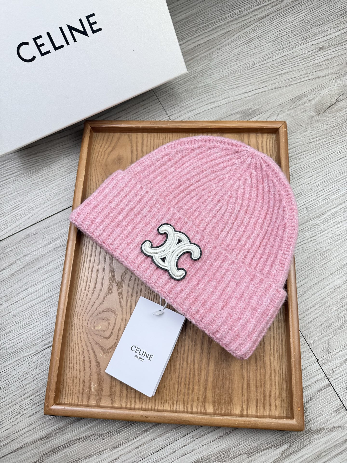 。赛琳。福利！【细毛线针织单帽】新款上架，特别实惠的一个系列帽子，面料：细毛线。密度紧致！毛线针织面料手