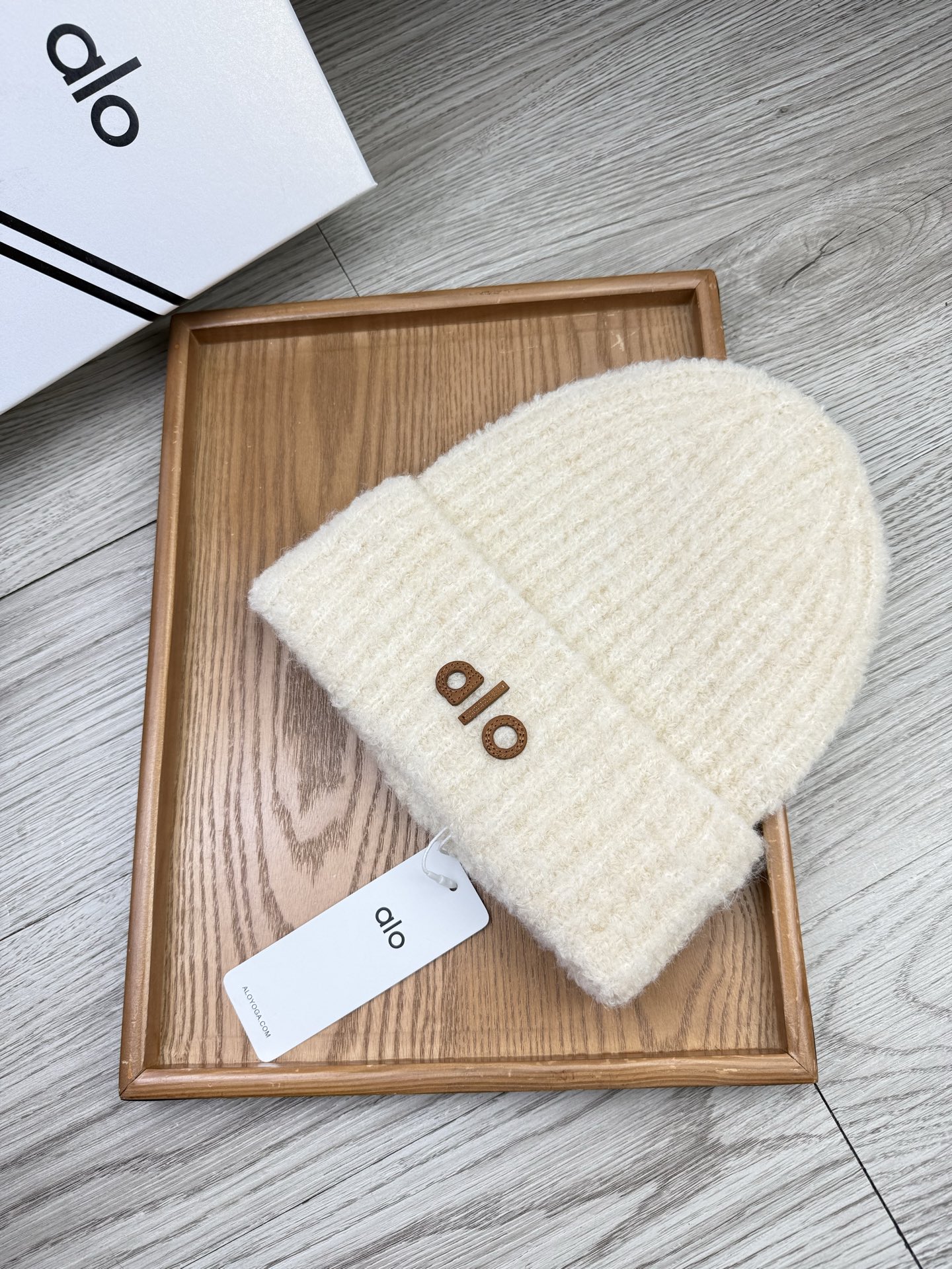 。AL0。福利！【细毛线针织单帽】新款上架，特别实惠的一个系列帽子，面料：细毛线。密度紧致！毛线针织面料