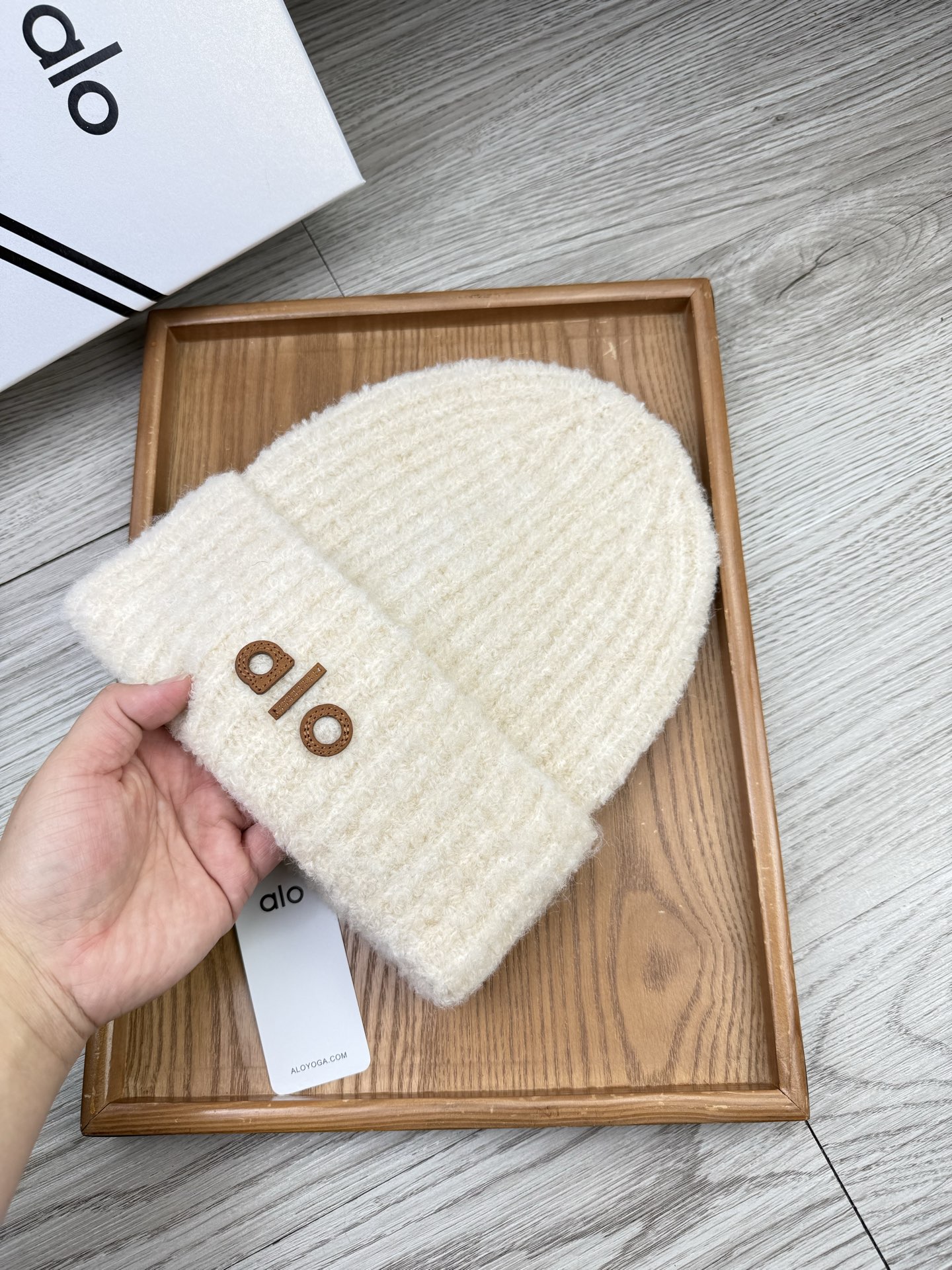 。AL0。福利！【细毛线针织单帽】新款上架，特别实惠的一个系列帽子，面料：细毛线。密度紧致！毛线针织面料