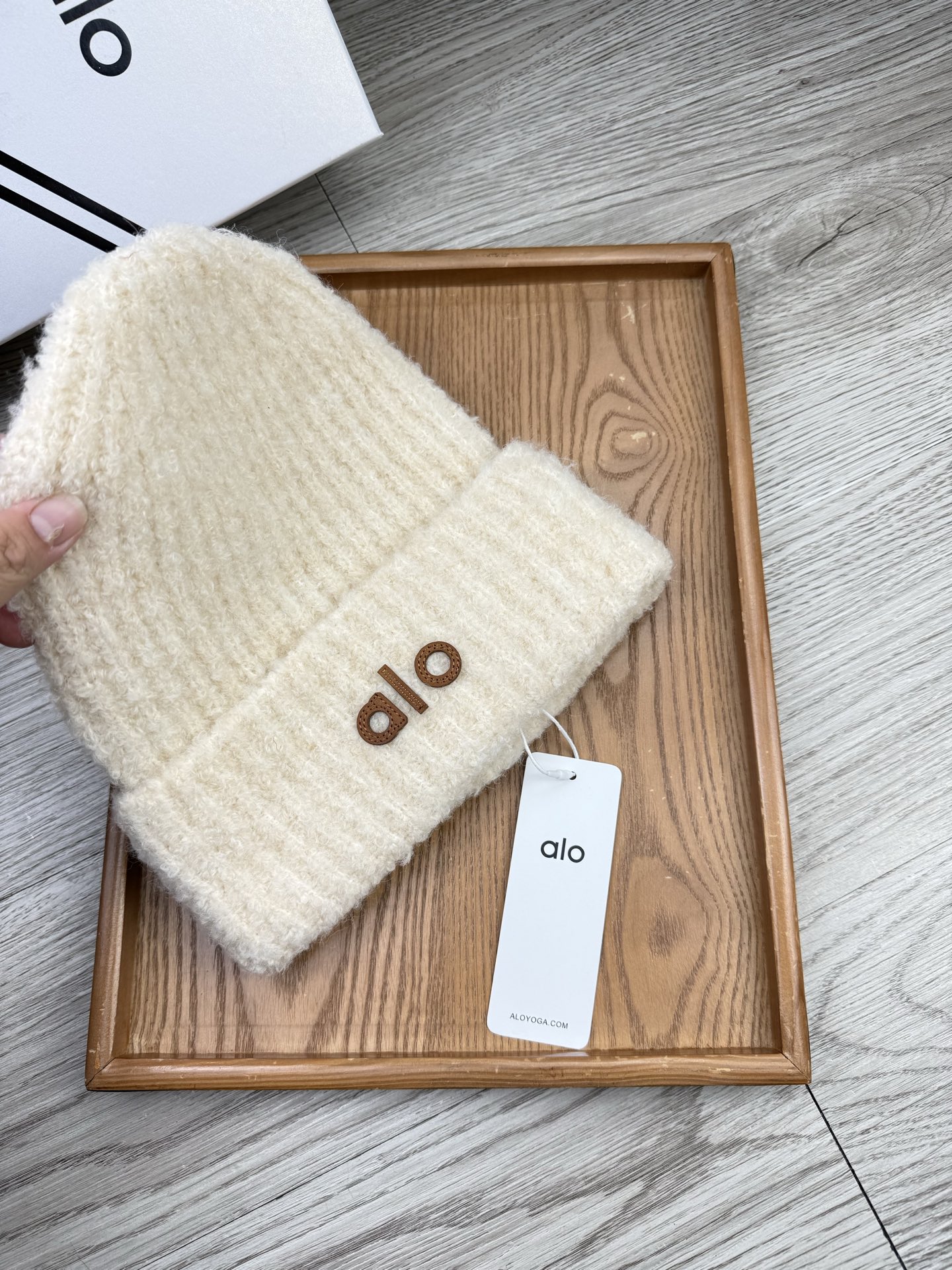 。AL0。福利！【细毛线针织单帽】新款上架，特别实惠的一个系列帽子，面料：细毛线。密度紧致！毛线针织面料