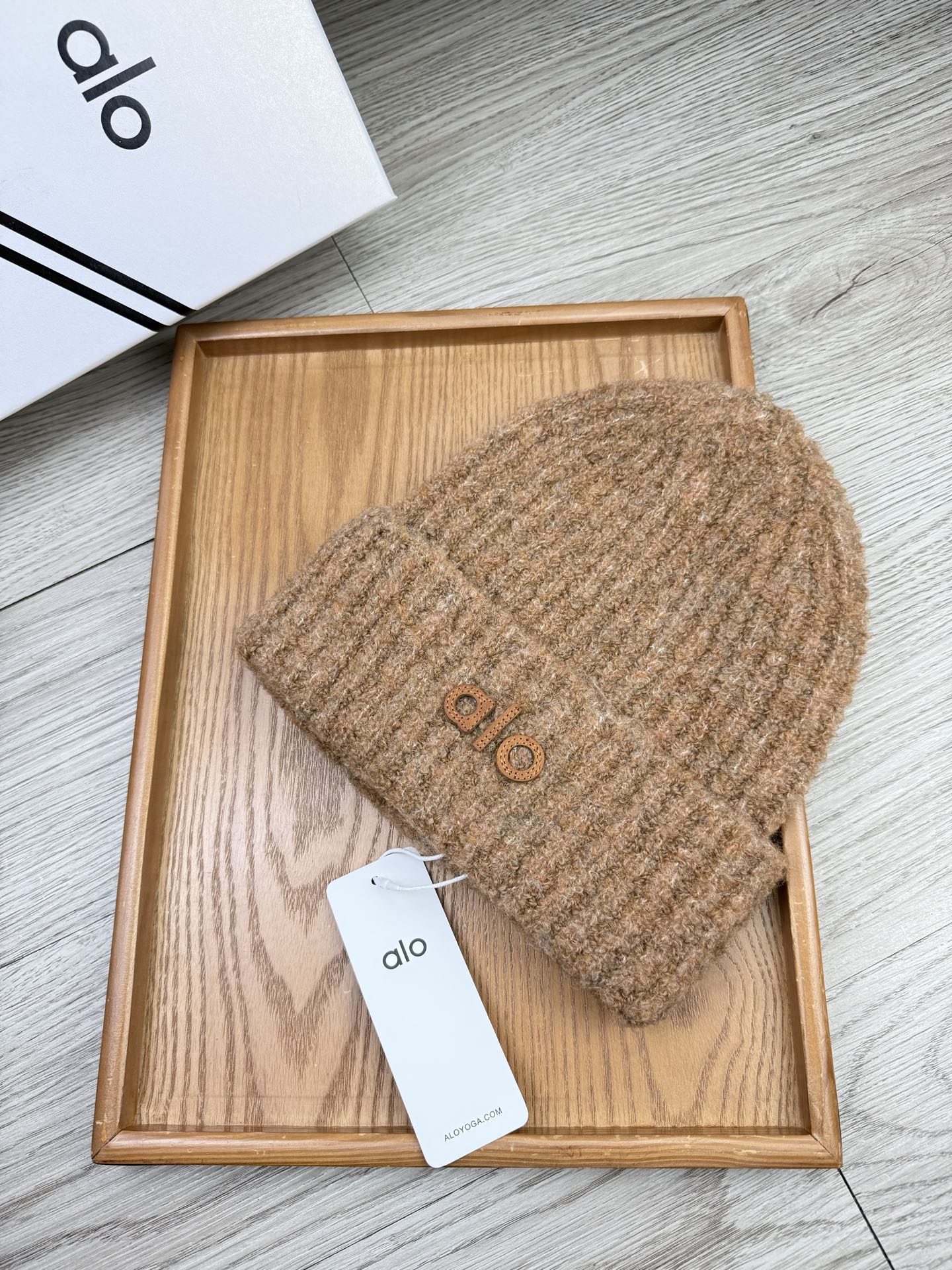 。AL0。福利！【细毛线针织单帽】新款上架，特别实惠的一个系列帽子，面料：细毛线。密度紧致！毛线针织面料