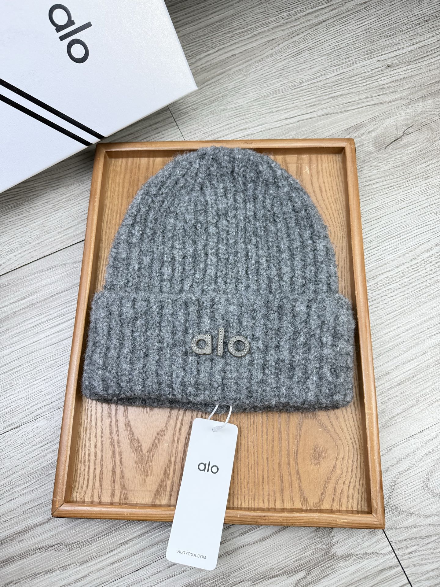 。AL0。福利！【细毛线针织单帽】新款上架，特别实惠的一个系列帽子，面料：细毛线。密度紧致！毛线针织面料