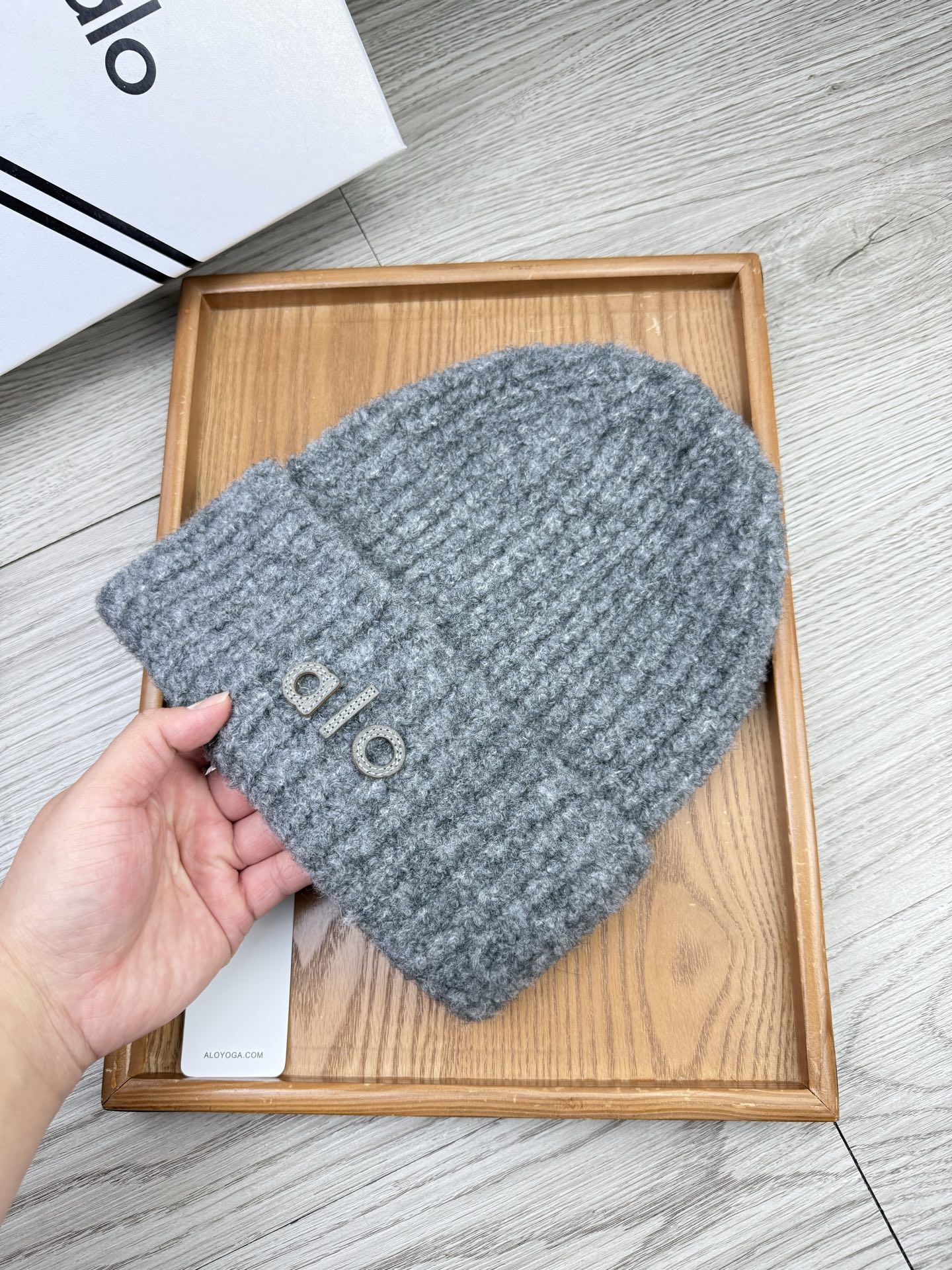 。AL0。福利！【细毛线针织单帽】新款上架，特别实惠的一个系列帽子，面料：细毛线。密度紧致！毛线针织面料