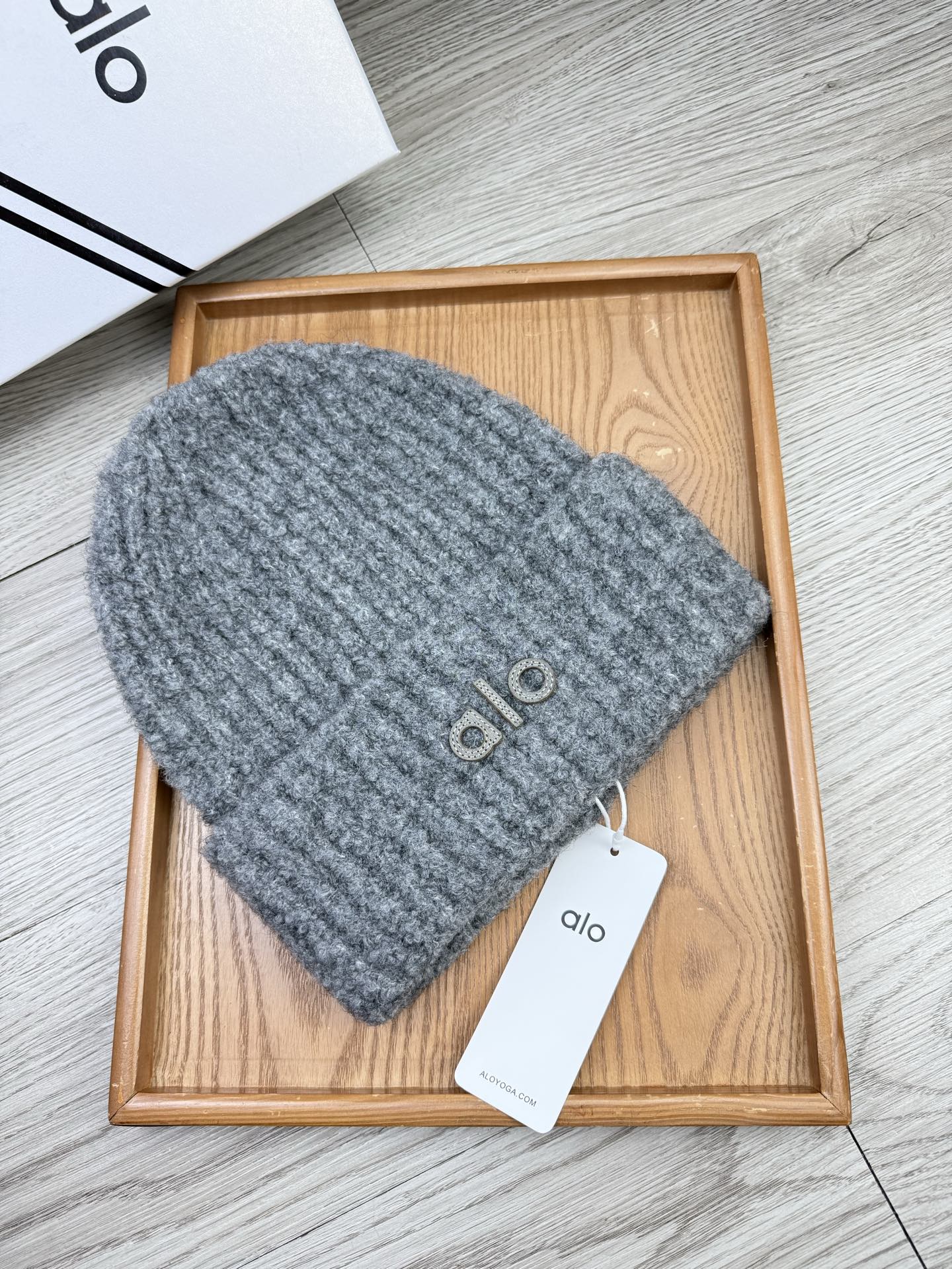 。AL0。福利！【细毛线针织单帽】新款上架，特别实惠的一个系列帽子，面料：细毛线。密度紧致！毛线针织面料