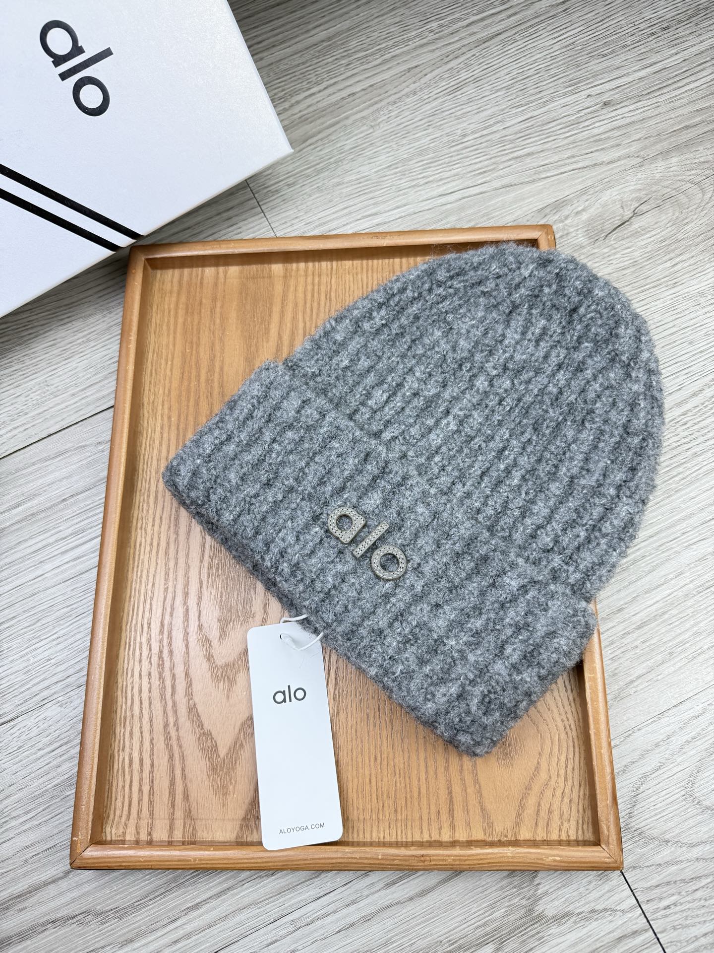 。AL0。福利！【细毛线针织单帽】新款上架，特别实惠的一个系列帽子，面料：细毛线。密度紧致！毛线针织面料