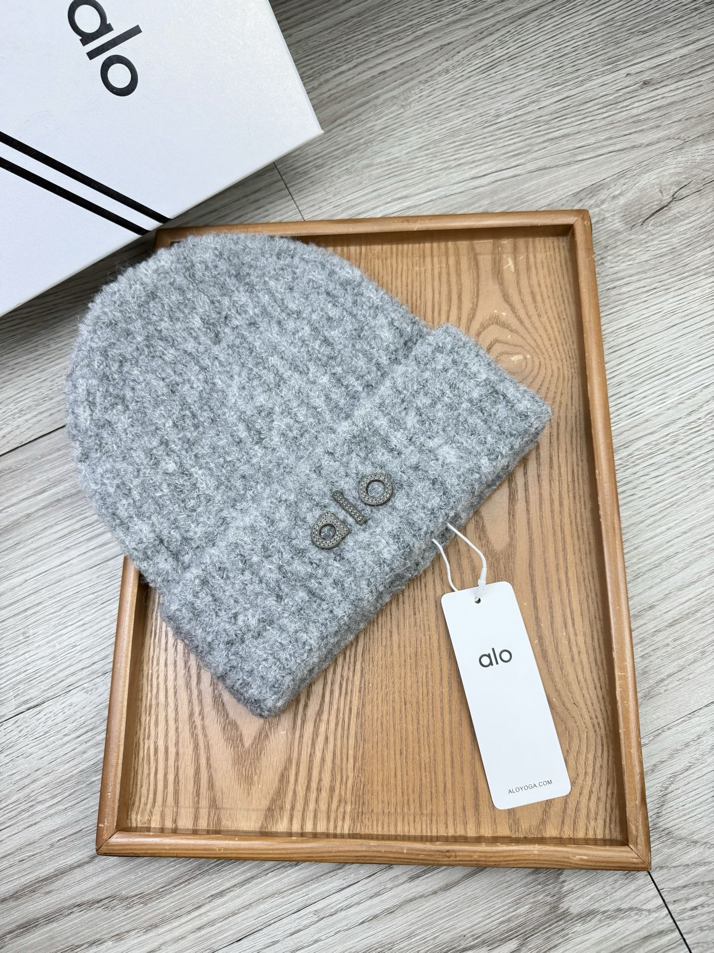 。AL0。福利！【细毛线针织单帽】新款上架，特别实惠的一个系列帽子，面料：细毛线。密度紧致！毛线针织面料