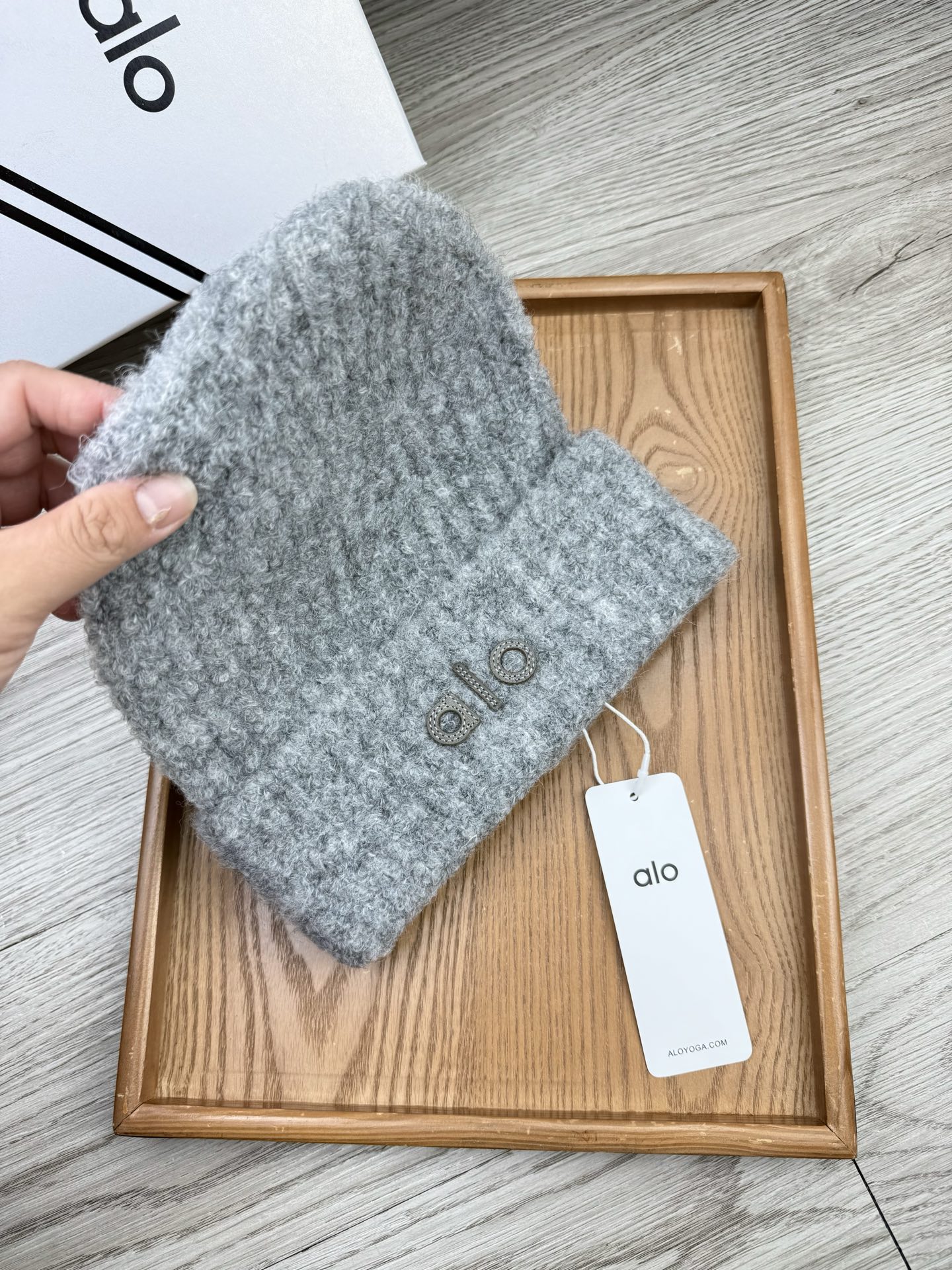 。AL0。福利！【细毛线针织单帽】新款上架，特别实惠的一个系列帽子，面料：细毛线。密度紧致！毛线针织面料