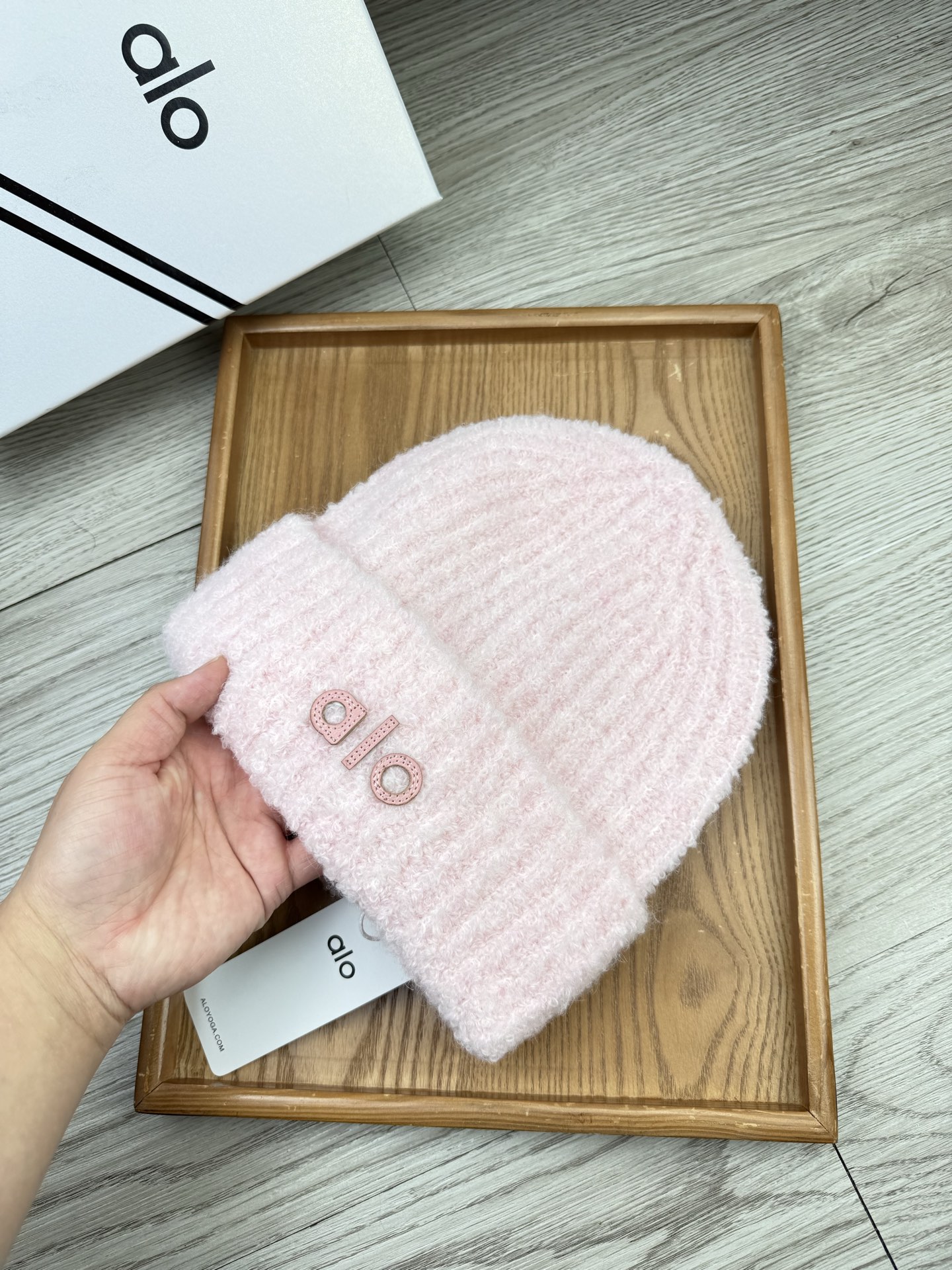 。AL0。福利！【细毛线针织单帽】新款上架，特别实惠的一个系列帽子，面料：细毛线。密度紧致！毛线针织面料