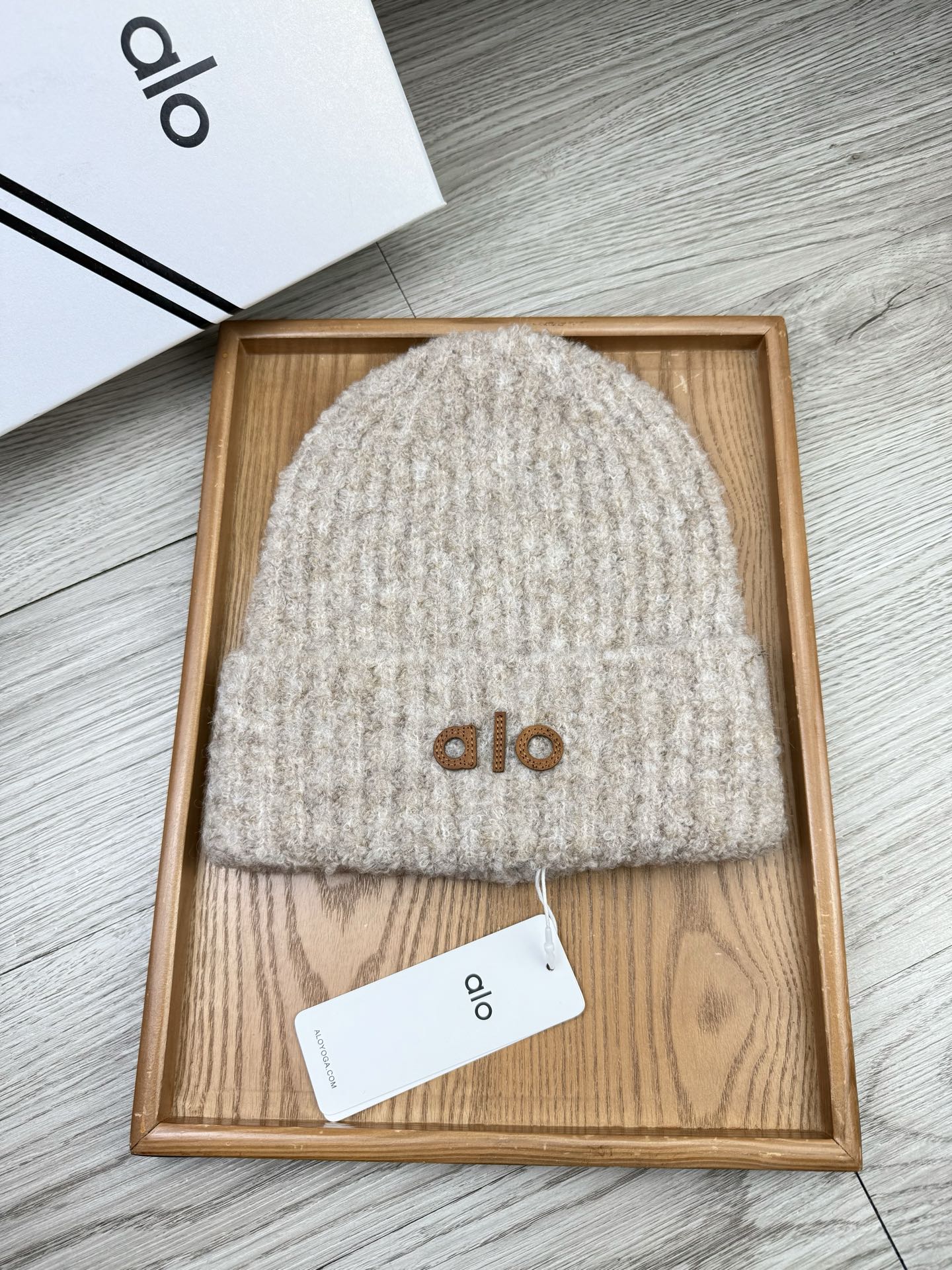 。AL0。福利！【细毛线针织单帽】新款上架，特别实惠的一个系列帽子，面料：细毛线。密度紧致！毛线针织面料