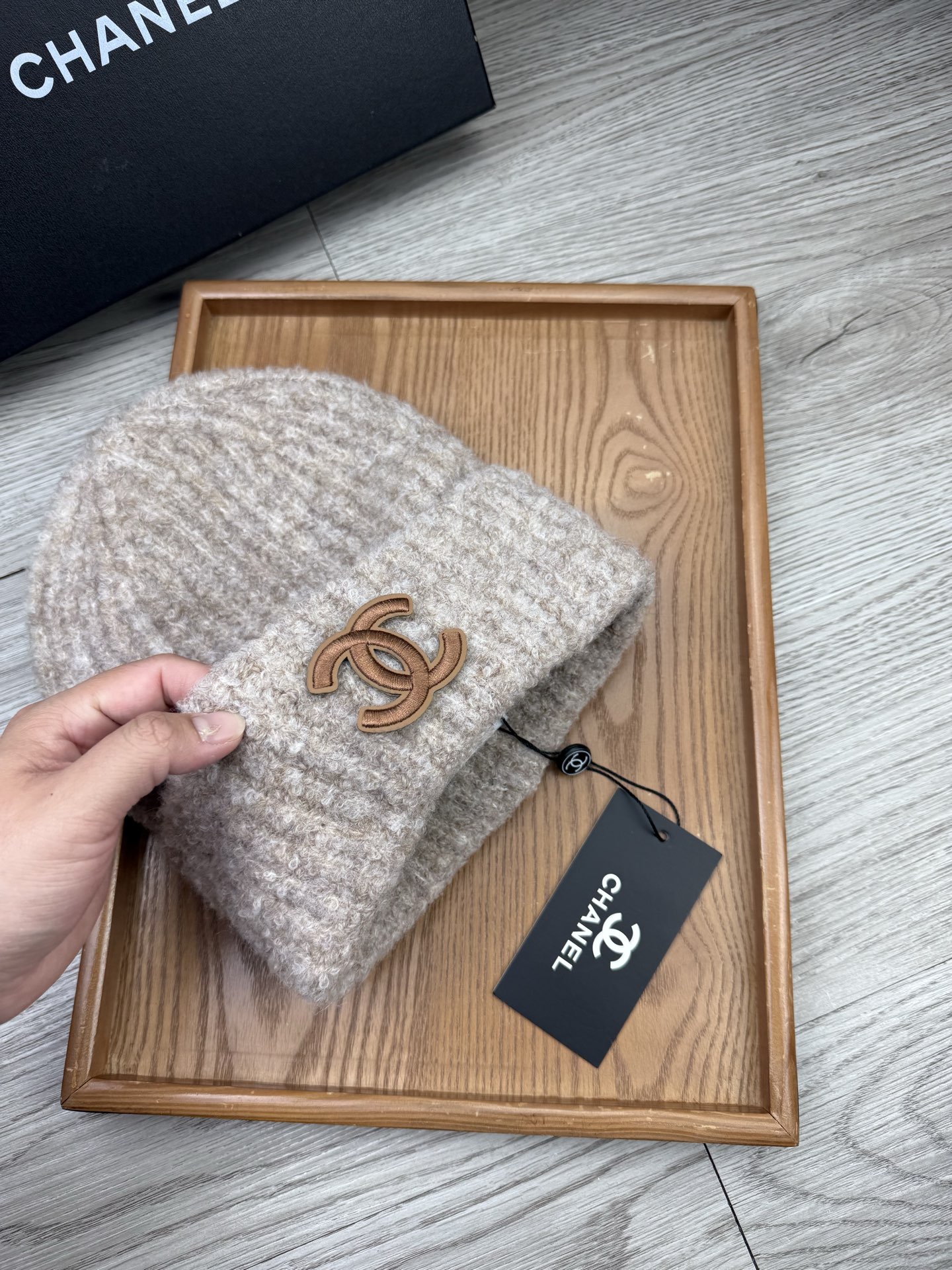 。C家。福利！【细毛线针织单帽】新款上架，特别实惠的一个系列帽子，面料：细毛线。密度紧致！毛线针织面料手