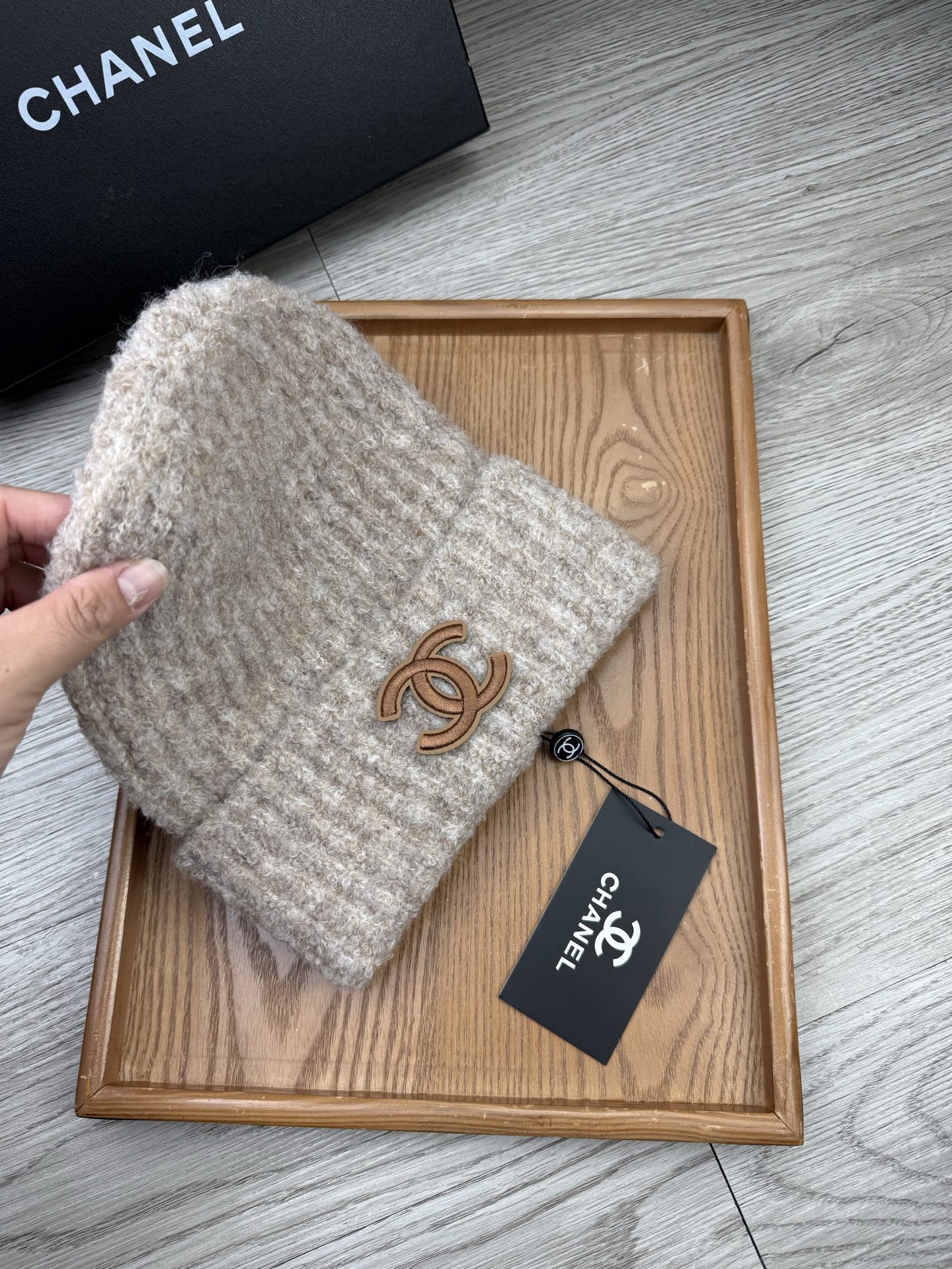 。C家。福利！【细毛线针织单帽】新款上架，特别实惠的一个系列帽子，面料：细毛线。密度紧致！毛线针织面料手