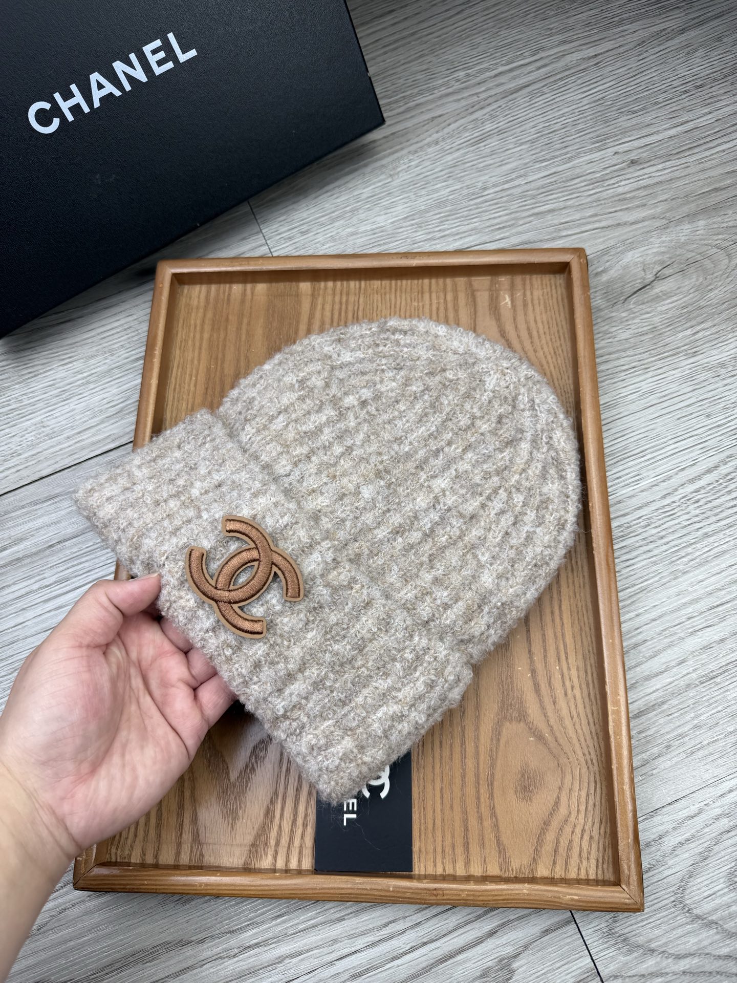 。C家。福利！【细毛线针织单帽】新款上架，特别实惠的一个系列帽子，面料：细毛线。密度紧致！毛线针织面料手