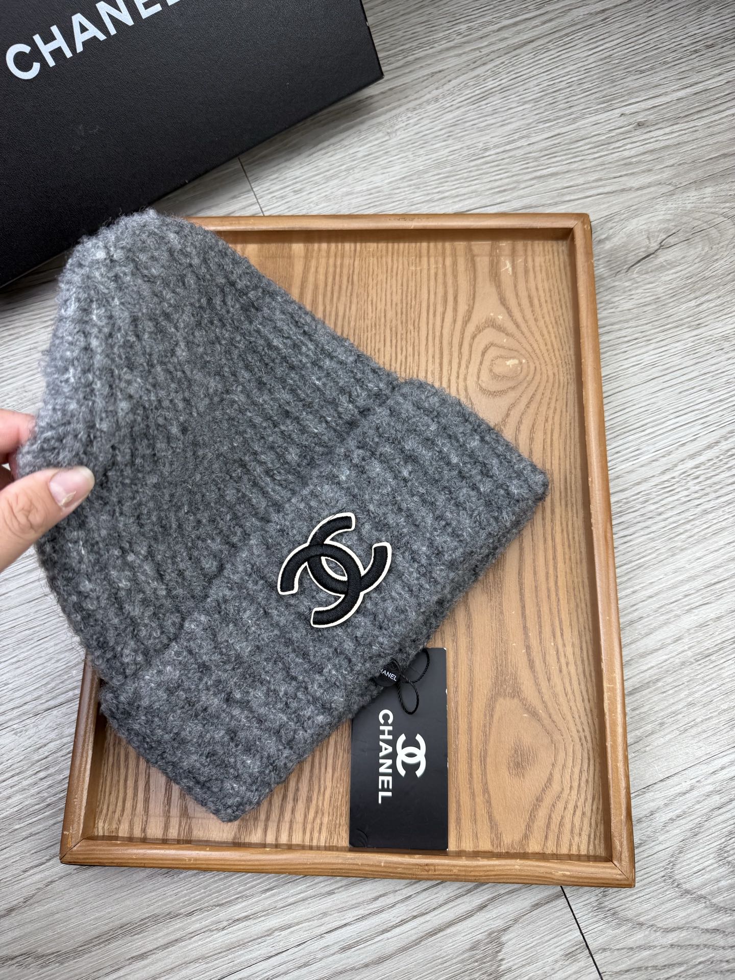 。C家。福利！【细毛线针织单帽】新款上架，特别实惠的一个系列帽子，面料：细毛线。密度紧致！毛线针织面料手