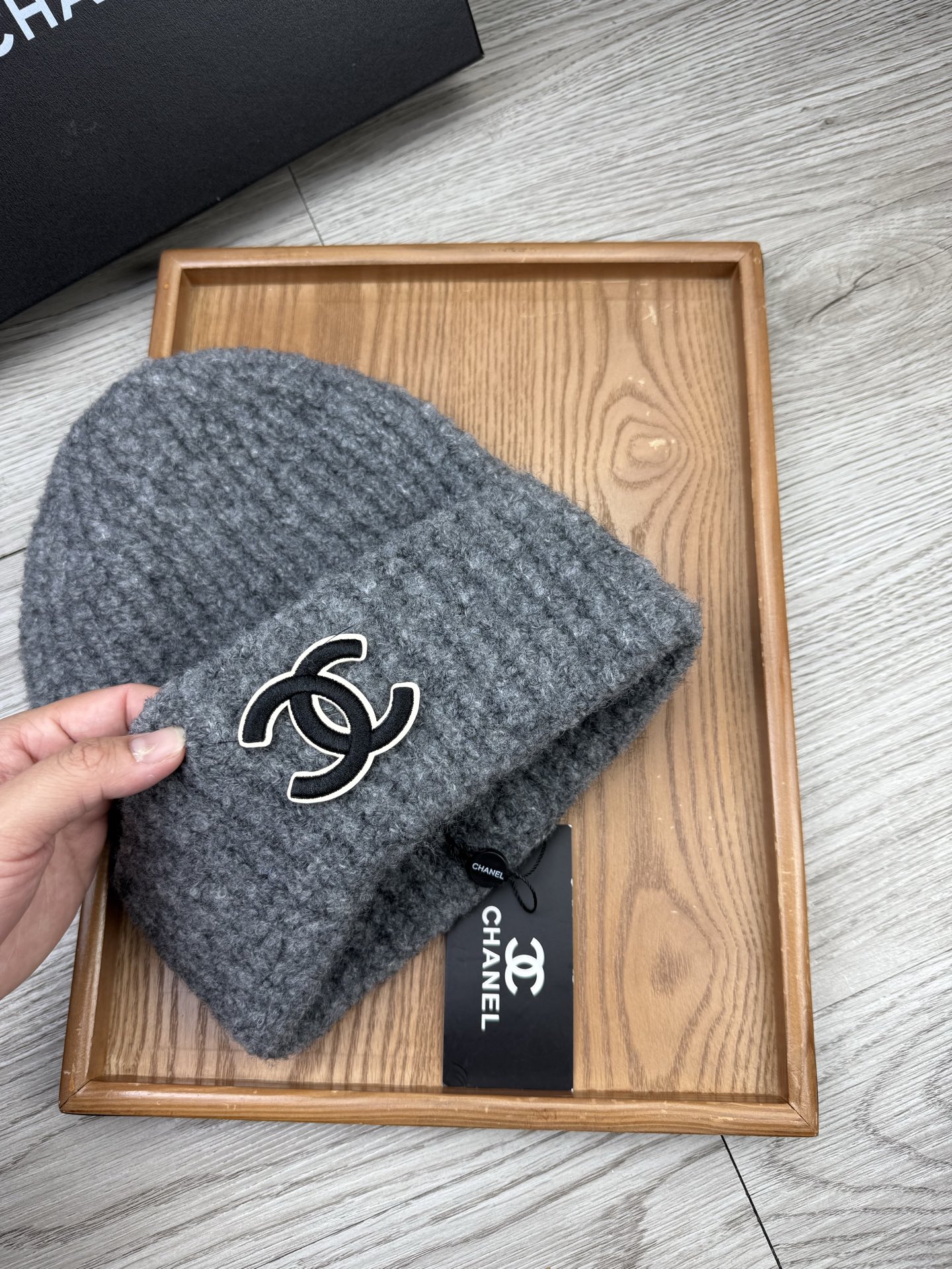 。C家。福利！【细毛线针织单帽】新款上架，特别实惠的一个系列帽子，面料：细毛线。密度紧致！毛线针织面料手