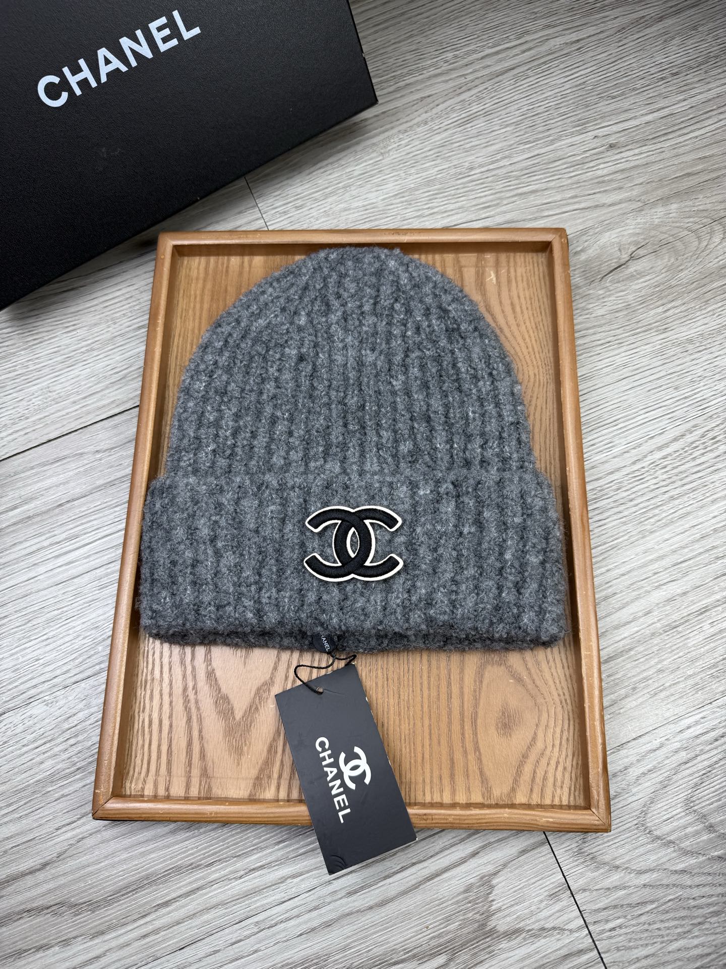 。C家。福利！【细毛线针织单帽】新款上架，特别实惠的一个系列帽子，面料：细毛线。密度紧致！毛线针织面料手