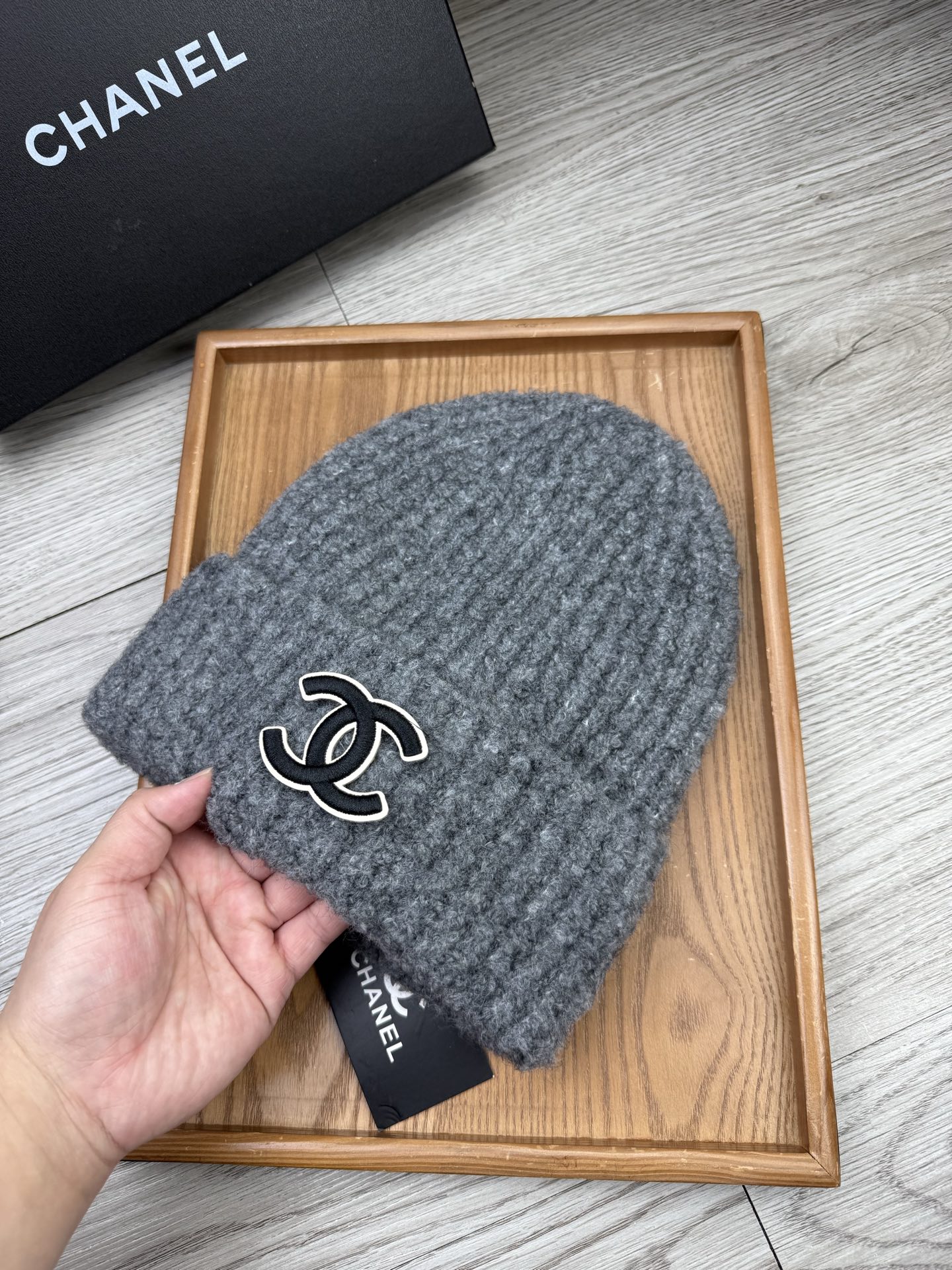 。C家。福利！【细毛线针织单帽】新款上架，特别实惠的一个系列帽子，面料：细毛线。密度紧致！毛线针织面料手