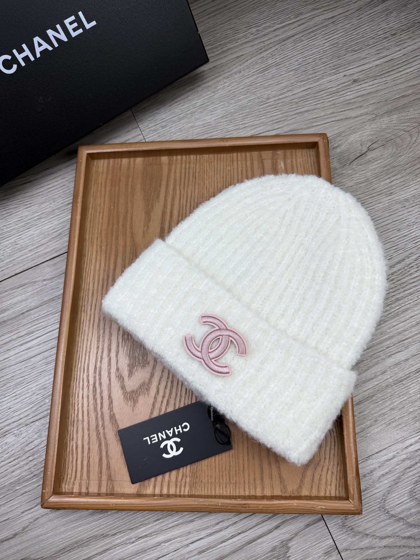 。C家。福利！【细毛线针织单帽】新款上架，特别实惠的一个系列帽子，面料：细毛线。密度紧致！毛线针织面料手