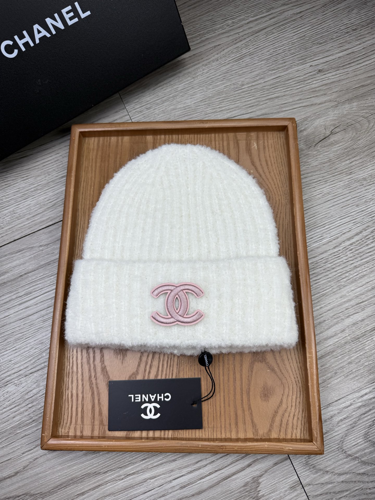 。C家。福利！【细毛线针织单帽】新款上架，特别实惠的一个系列帽子，面料：细毛线。密度紧致！毛线针织面料手