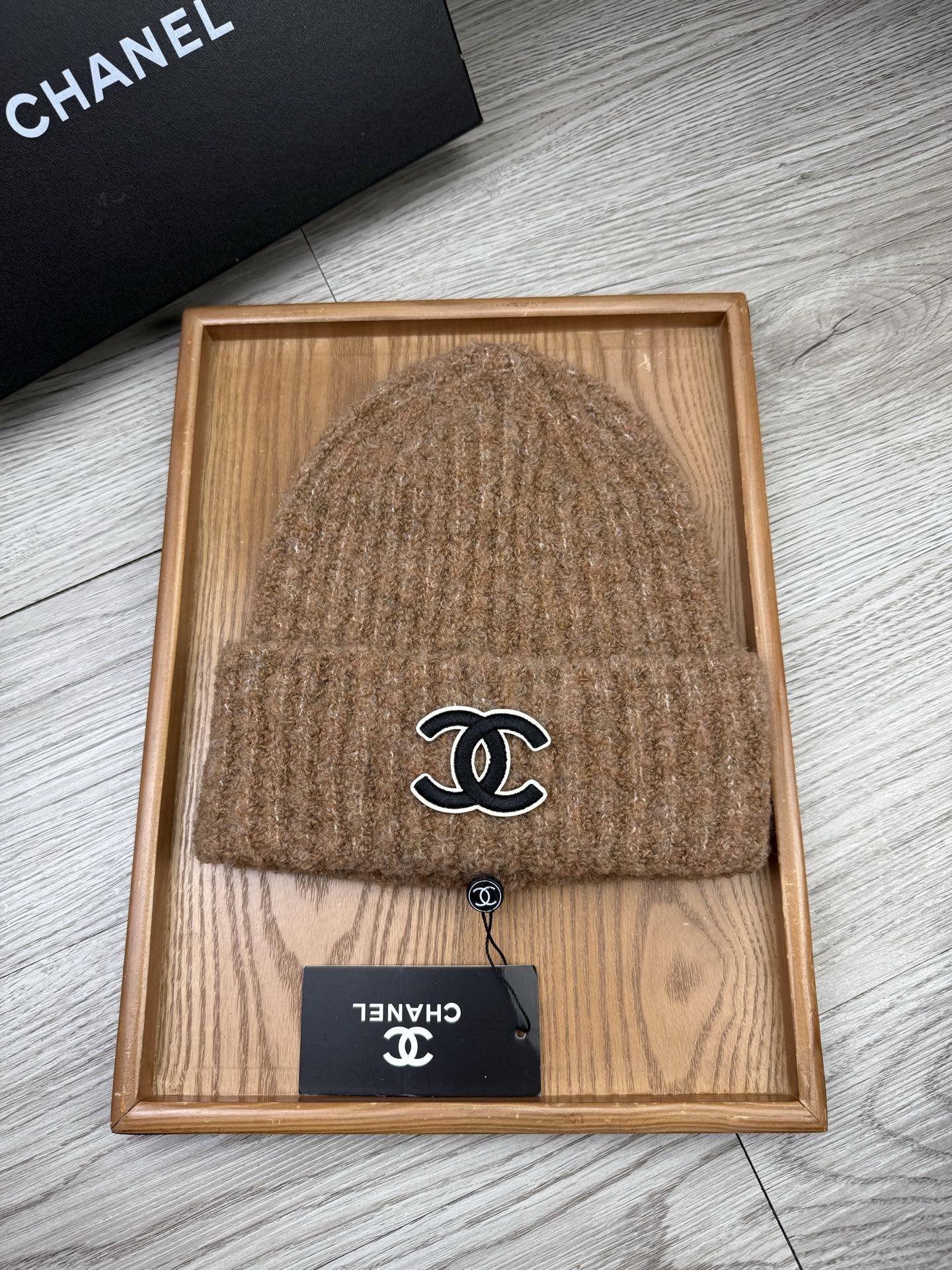 。C家。福利！【细毛线针织单帽】新款上架，特别实惠的一个系列帽子，面料：细毛线。密度紧致！毛线针织面料手