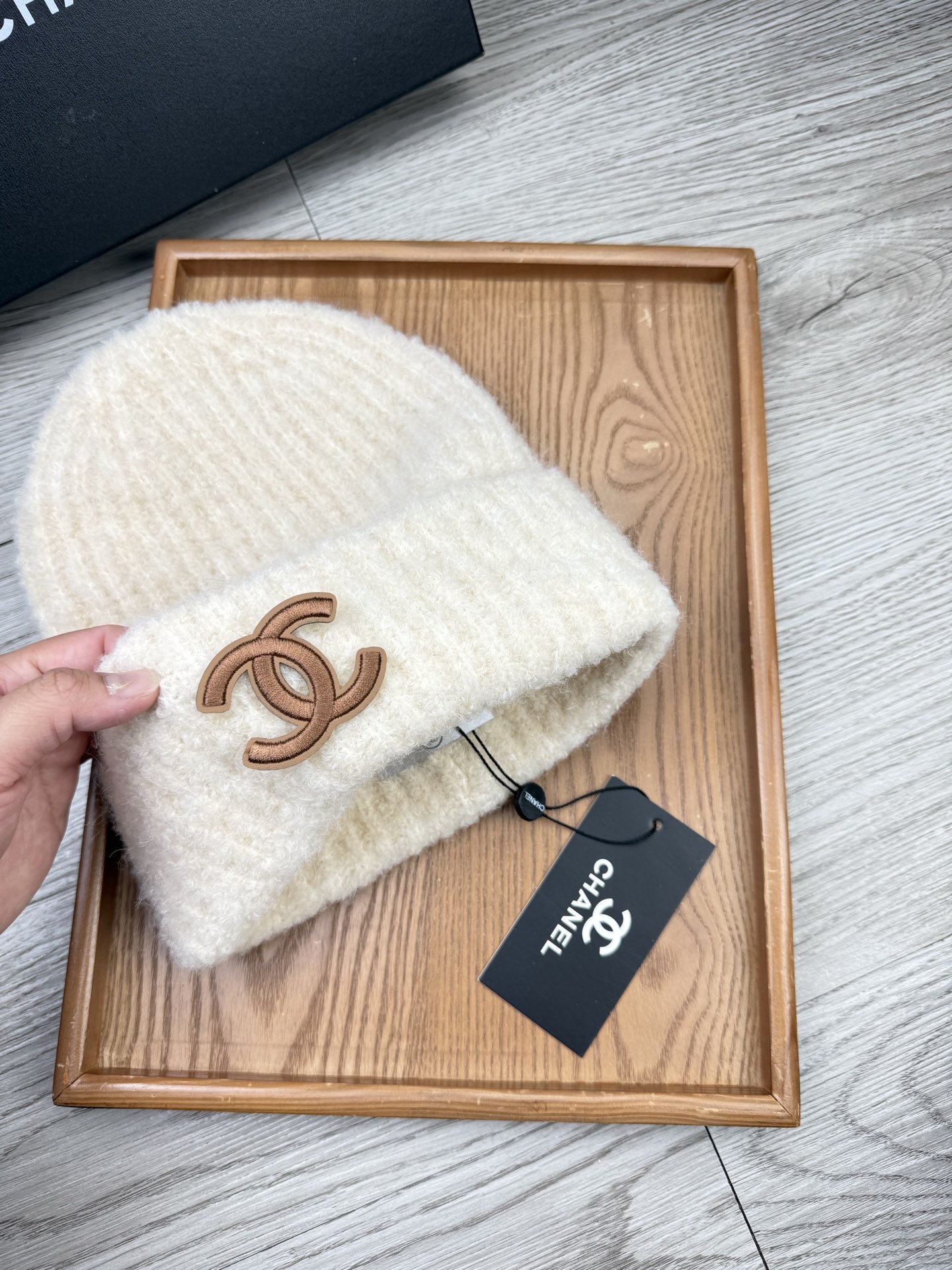 。C家。福利！【细毛线针织单帽】新款上架，特别实惠的一个系列帽子，面料：细毛线。密度紧致！毛线针织面料手