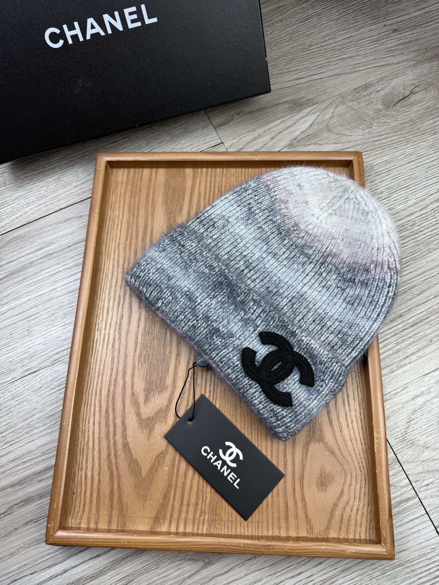 。C家。福利！【细毛线针织单帽】新款上架，特别实惠的一个系列帽子，面料：细毛线。密度紧致！毛线针织面料手