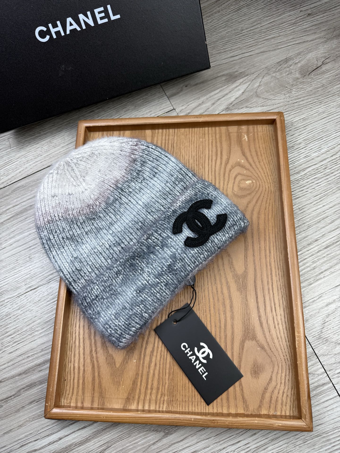 。C家。福利！【细毛线针织单帽】新款上架，特别实惠的一个系列帽子，面料：细毛线。密度紧致！毛线针织面料手