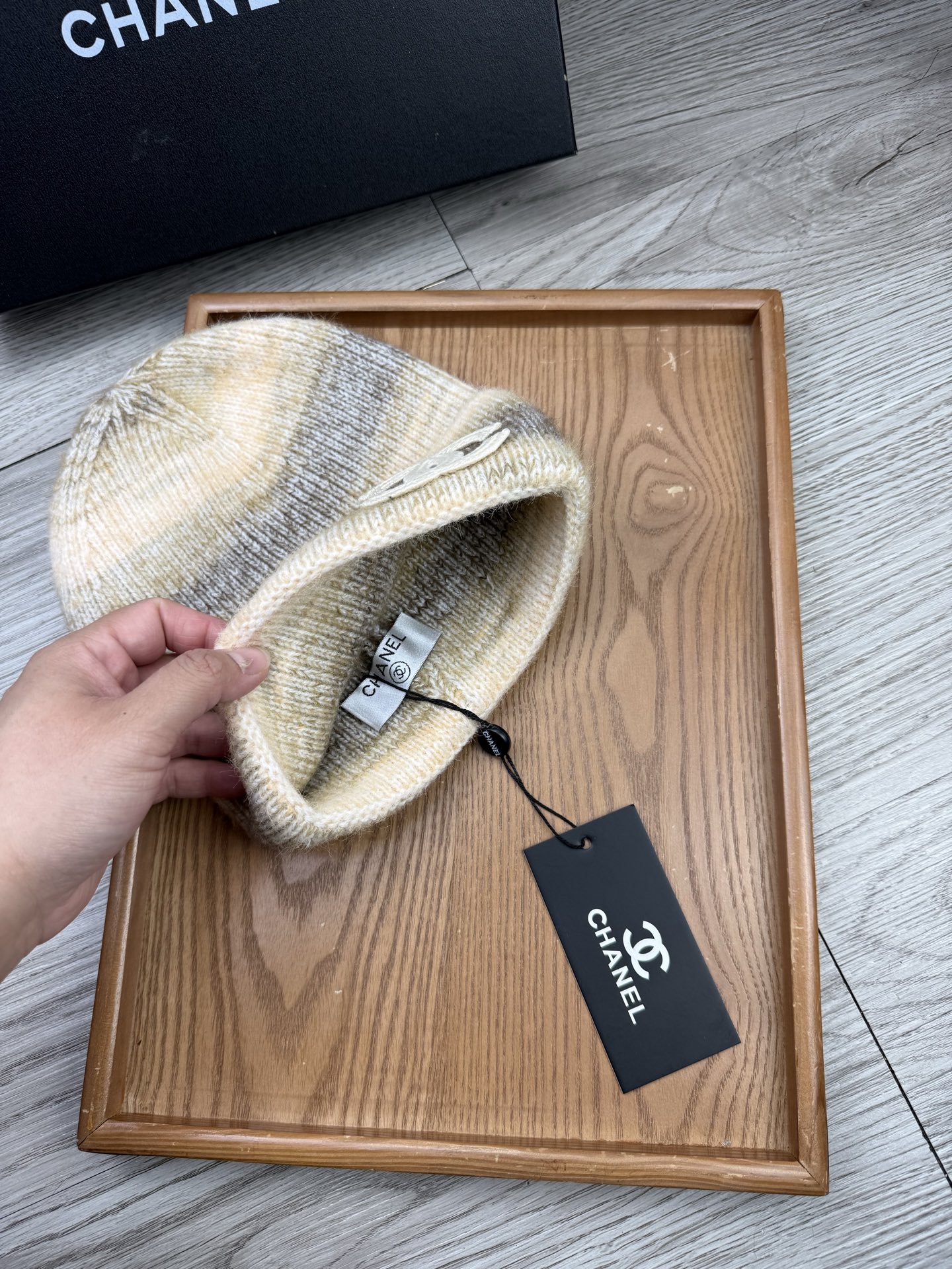 。C家。福利！【细毛线针织单帽】新款上架，特别实惠的一个系列帽子，面料：细毛线。密度紧致！毛线针织面料手