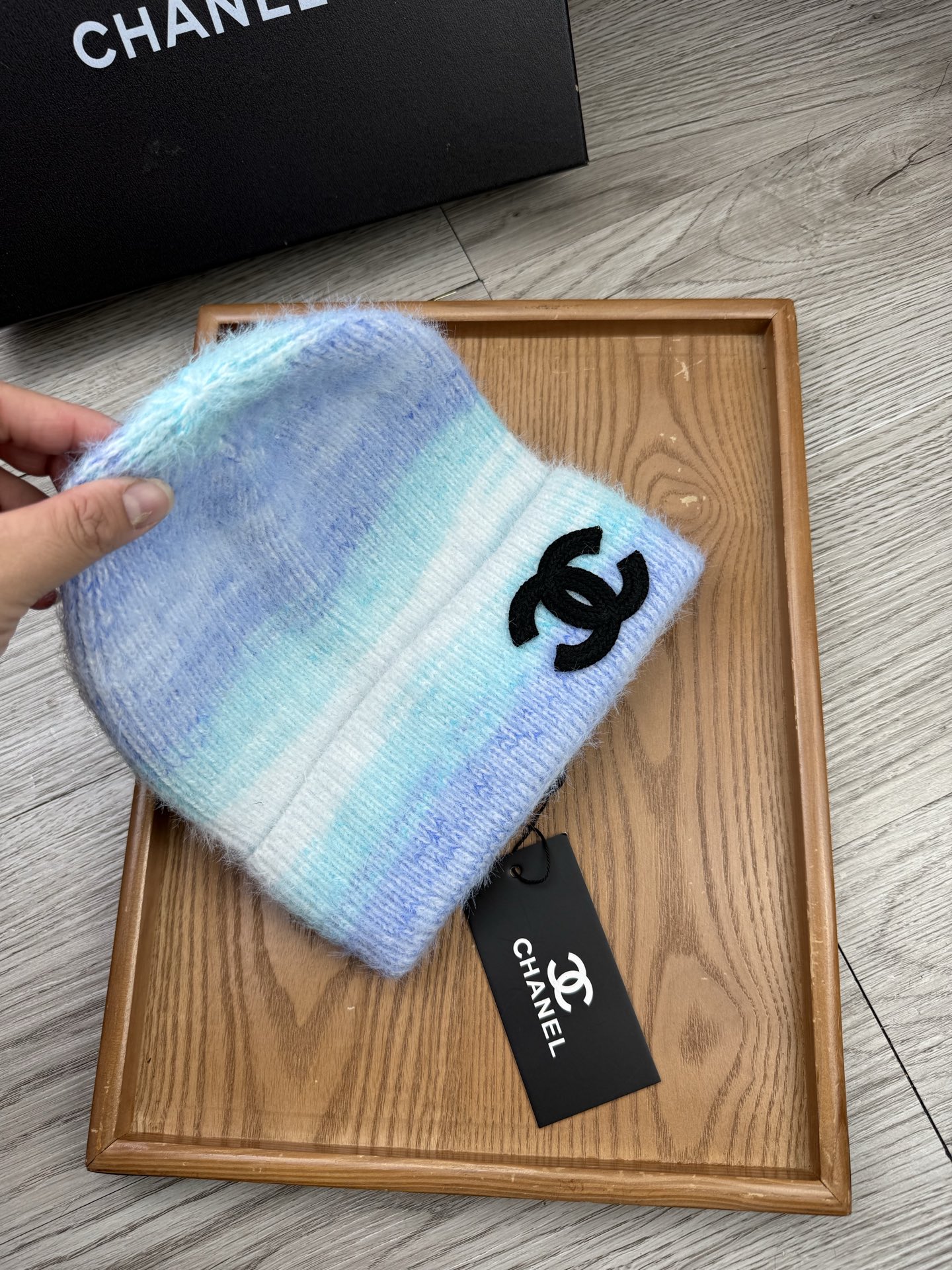 。C家。福利！【细毛线针织单帽】新款上架，特别实惠的一个系列帽子，面料：细毛线。密度紧致！毛线针织面料手