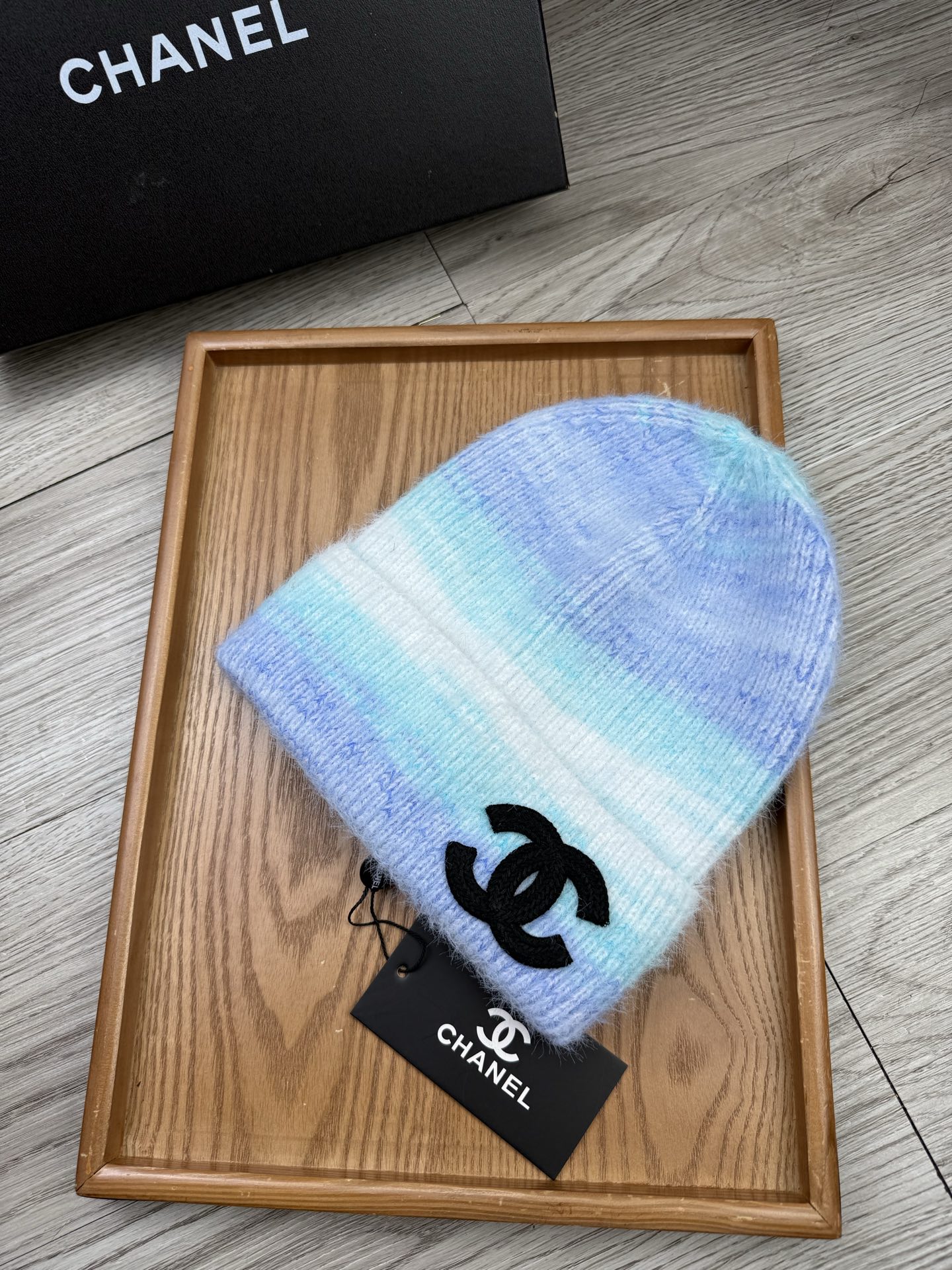 。C家。福利！【细毛线针织单帽】新款上架，特别实惠的一个系列帽子，面料：细毛线。密度紧致！毛线针织面料手