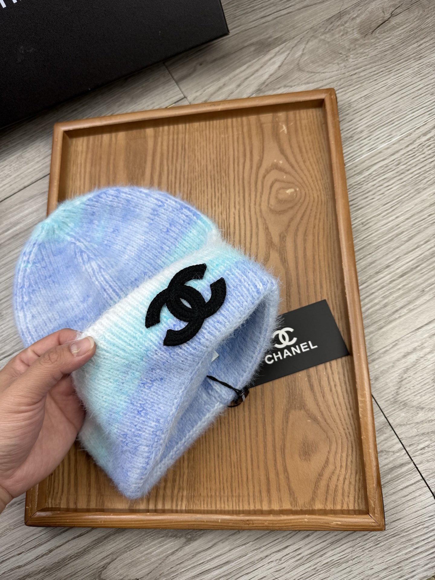 。C家。福利！【细毛线针织单帽】新款上架，特别实惠的一个系列帽子，面料：细毛线。密度紧致！毛线针织面料手