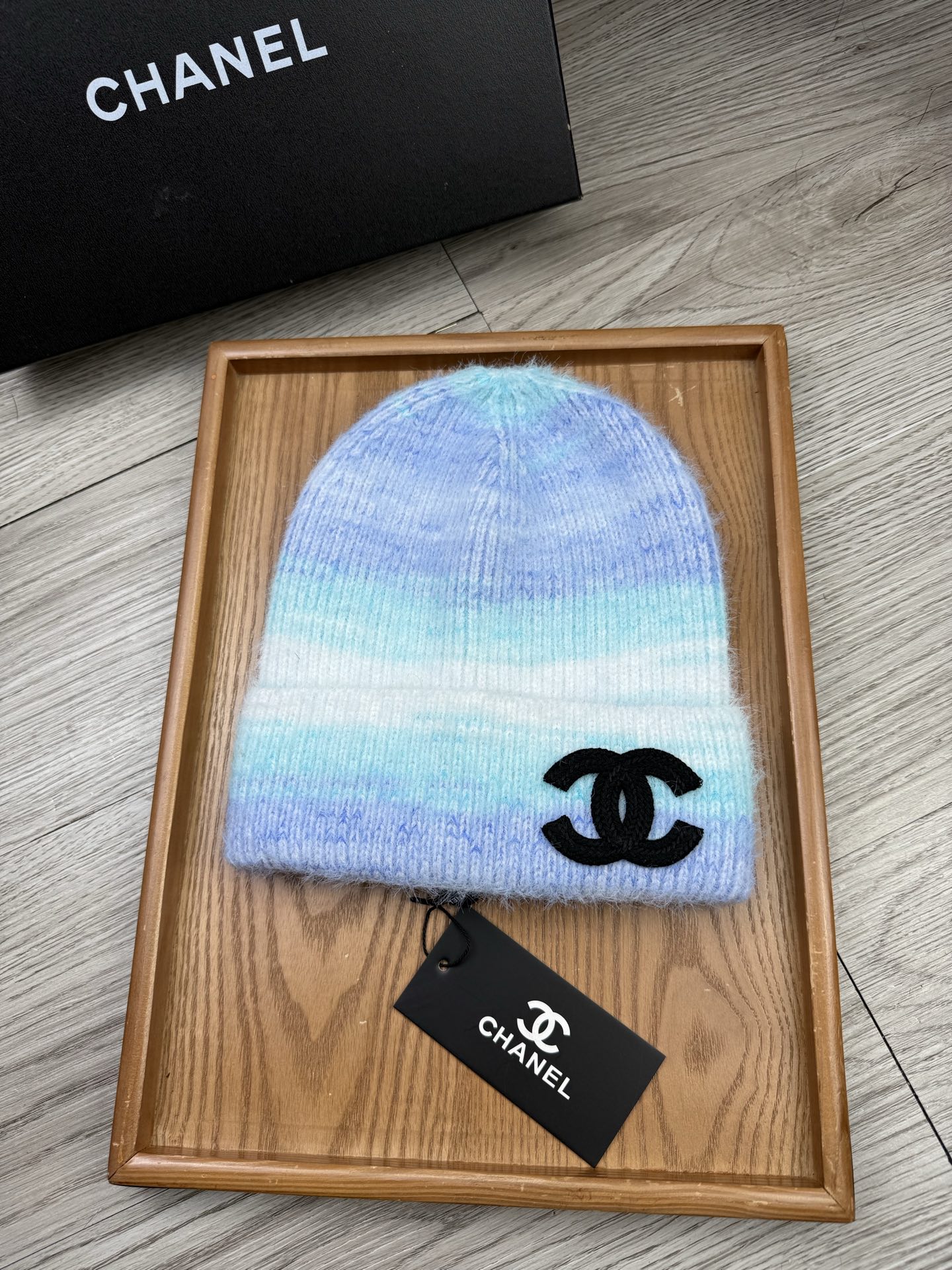 。C家。福利！【细毛线针织单帽】新款上架，特别实惠的一个系列帽子，面料：细毛线。密度紧致！毛线针织面料手