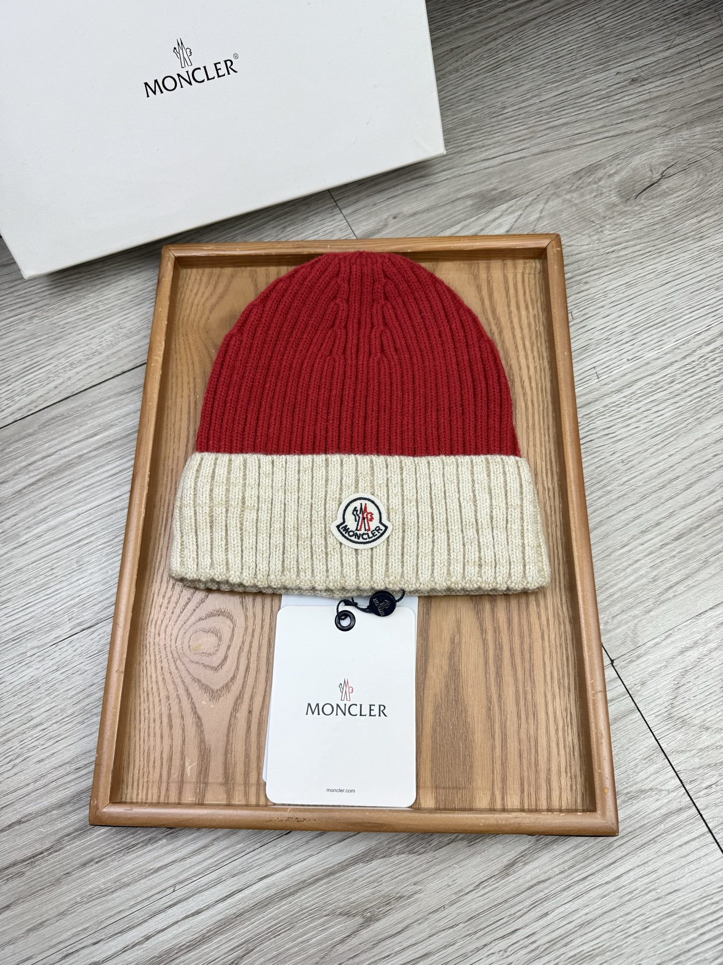 。蒙口。福利！【细毛线针织单帽】新款上架，特别实惠的一个系列帽子，面料：细毛线。密度紧致！毛线针织面料手