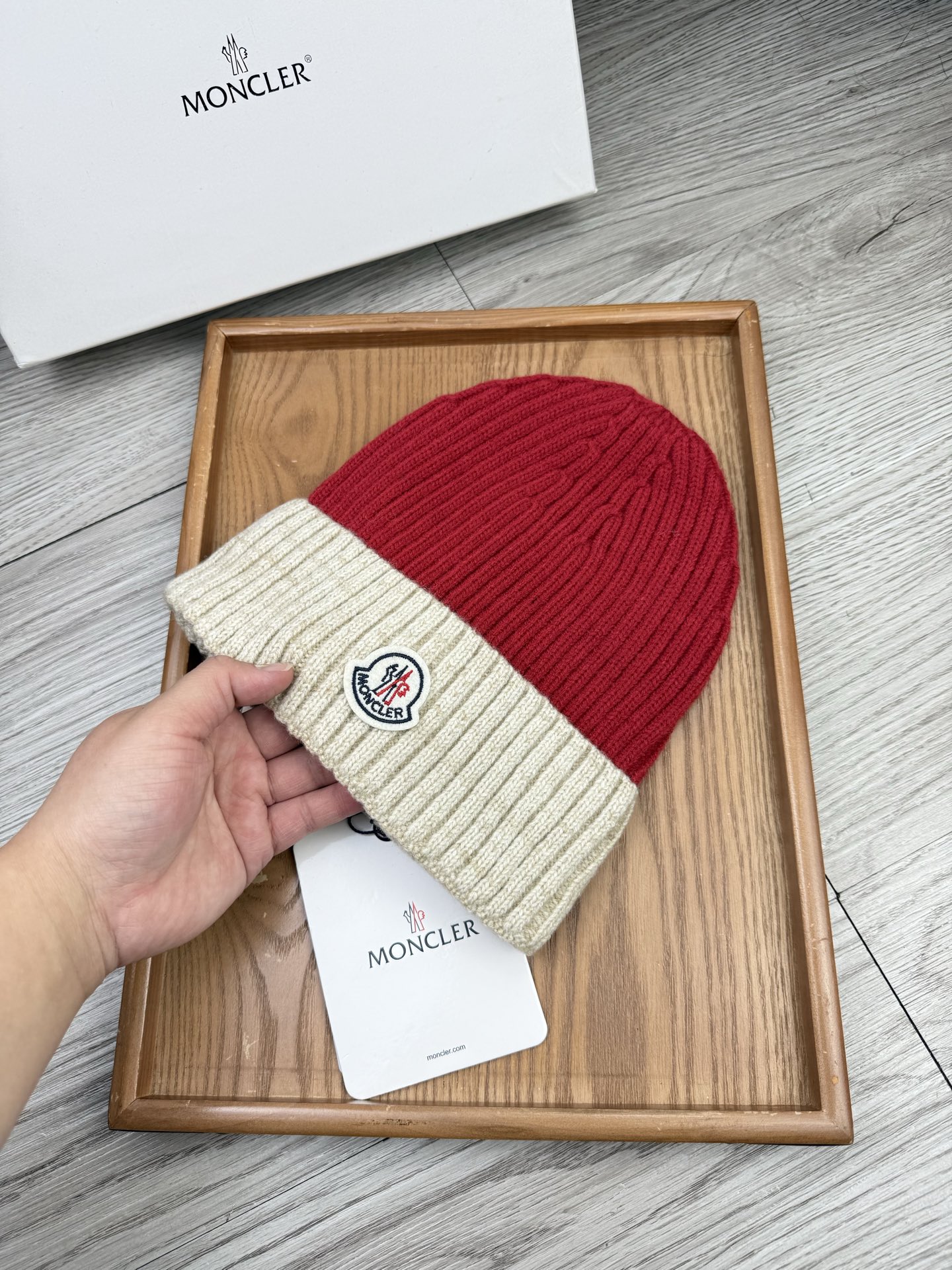 。蒙口。福利！【细毛线针织单帽】新款上架，特别实惠的一个系列帽子，面料：细毛线。密度紧致！毛线针织面料手