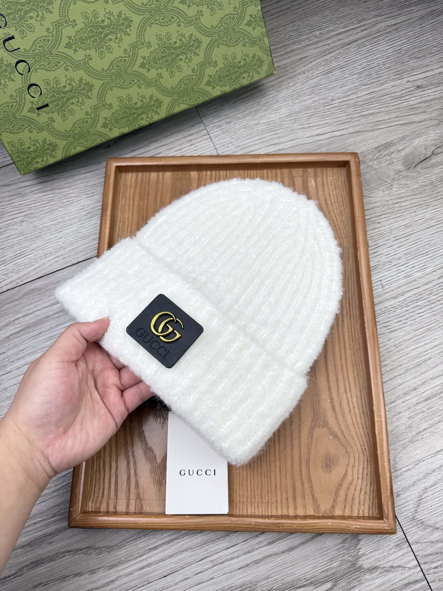 。G家。福利！【细毛线针织单帽】新款上架，特别实惠的一个系列帽子，面料：细毛线。密度紧致！毛线针织面料手