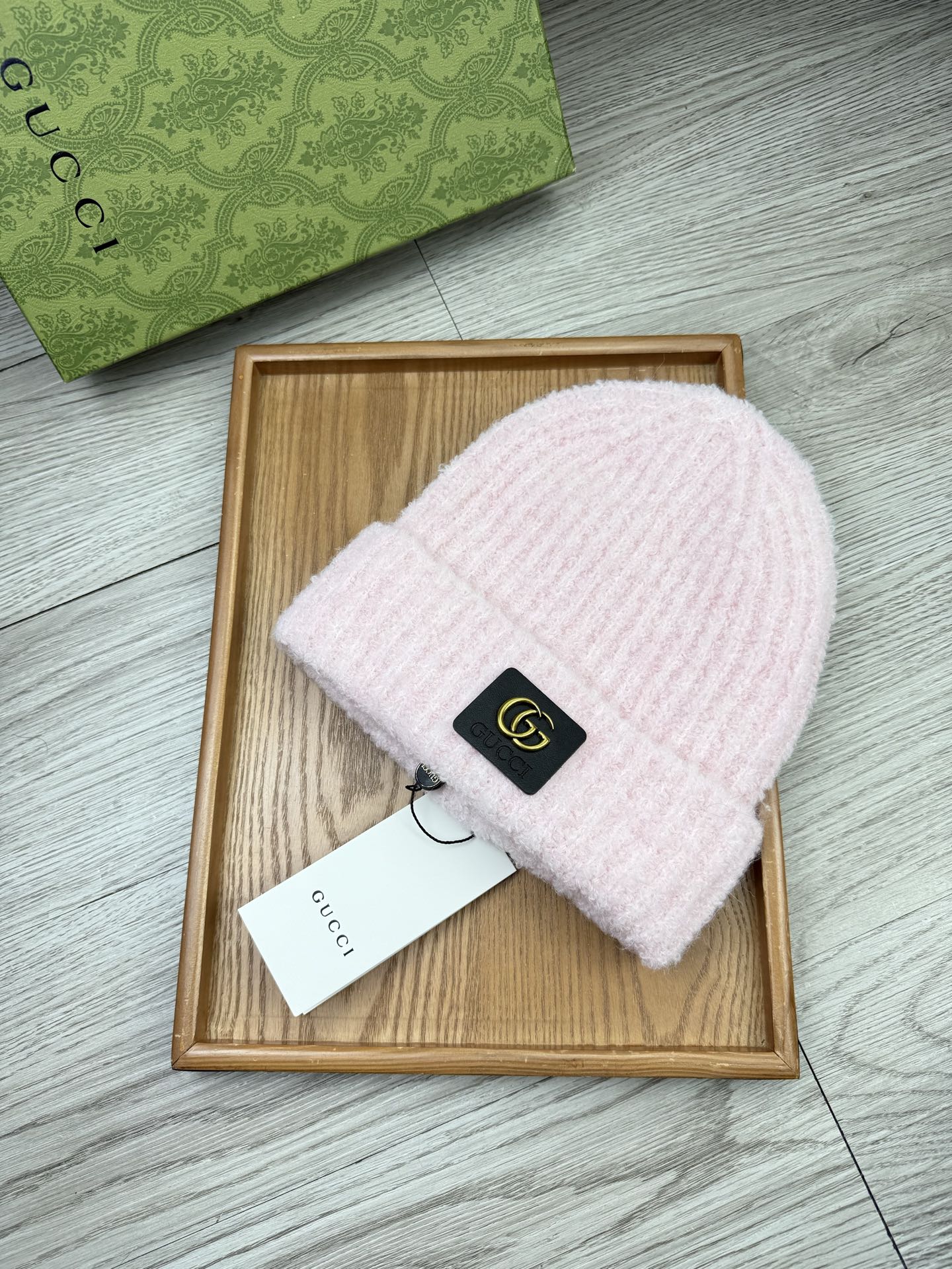 。G家。福利！【细毛线针织单帽】新款上架，特别实惠的一个系列帽子，面料：细毛线。密度紧致！毛线针织面料手