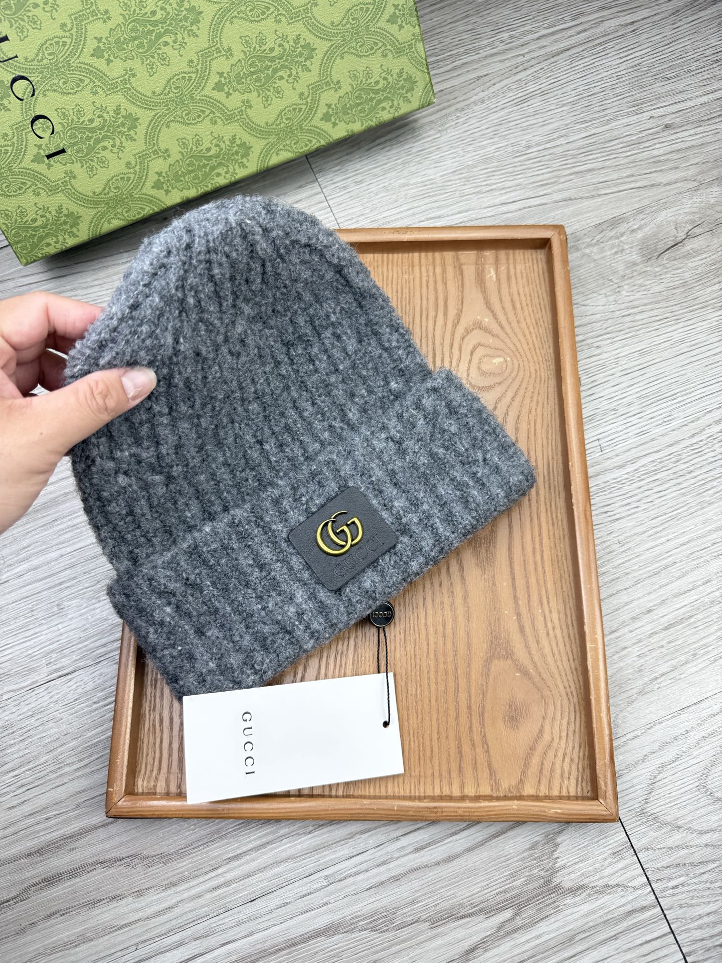 。G家。福利！【细毛线针织单帽】新款上架，特别实惠的一个系列帽子，面料：细毛线。密度紧致！毛线针织面料手