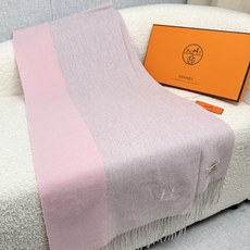P。 H家。【加宽版-拼色人纹刺绣男士羊绒围巾】怒赞自留,难得的高端男款!家属福利!L非常正的男士围巾~面料大爱,非常柔 P。 H家。【加宽版-拼色人纹刺绣男士羊绒围巾】怒赞自留,难得的高端男款!家属福利!L非常正的男士围巾~面料大爱,非常柔
