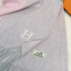 P。 H家。【加宽版-拼色人纹刺绣男士羊绒围巾】怒赞自留,难得的高端男款!家属福利!L非常正的男士围巾~面料大爱,非常柔 P。 H家。【加宽版-拼色人纹刺绣男士羊绒围巾】怒赞自留,难得的高端男款!家属福利!L非常正的男士围巾~面料大爱,非常柔