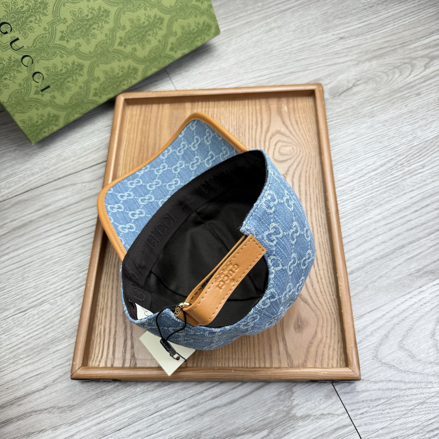 🌹。G家。【超A品质-配透明防尘袋】最新款！时尚潮流，高端做工！每一个帽子都是用心之作！牛津材质！头层牛皮！配盒子、防尘