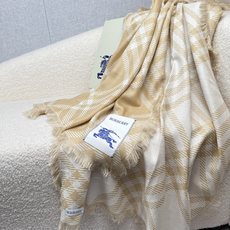 P。B家。𝐁𝐔𝐑𝐁𝐄𝐑𝐑𝐘 • 𝟐𝟓ꫛꫀꪝ《骑士格纹长巾》张婧仪同款,原单品质! Size:200x65cm 70% 羊 P。B家。𝐁𝐔𝐑𝐁𝐄𝐑𝐑𝐘 • 𝟐𝟓ꫛꫀꪝ《骑士格纹长巾》张婧仪同款,原单品质! Size:200x65cm 70% 羊