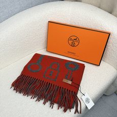 P。H家。 【新款钥匙款新颜色-酒红灰-双面羊绒围巾】怒赞自留,难得的高端款!家属福利!非常正的男士围巾~面料大爱,非常 P。H家。 【新款钥匙款新颜色-酒红灰-双面羊绒围巾】怒赞自留,难得的高端款!家属福利!非常正的男士围巾~面料大爱,非常