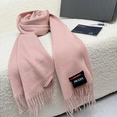 P。Prada。【素色金属三角标-羊绒围巾】5个色!感觉有了它真心不会再爱了.QC手里扣下的.真正专柜正品.全部今年最新 P。Prada。【素色金属三角标-羊绒围巾】5个色!感觉有了它真心不会再爱了.QC手里扣下的.真正专柜正品.全部今年最新
