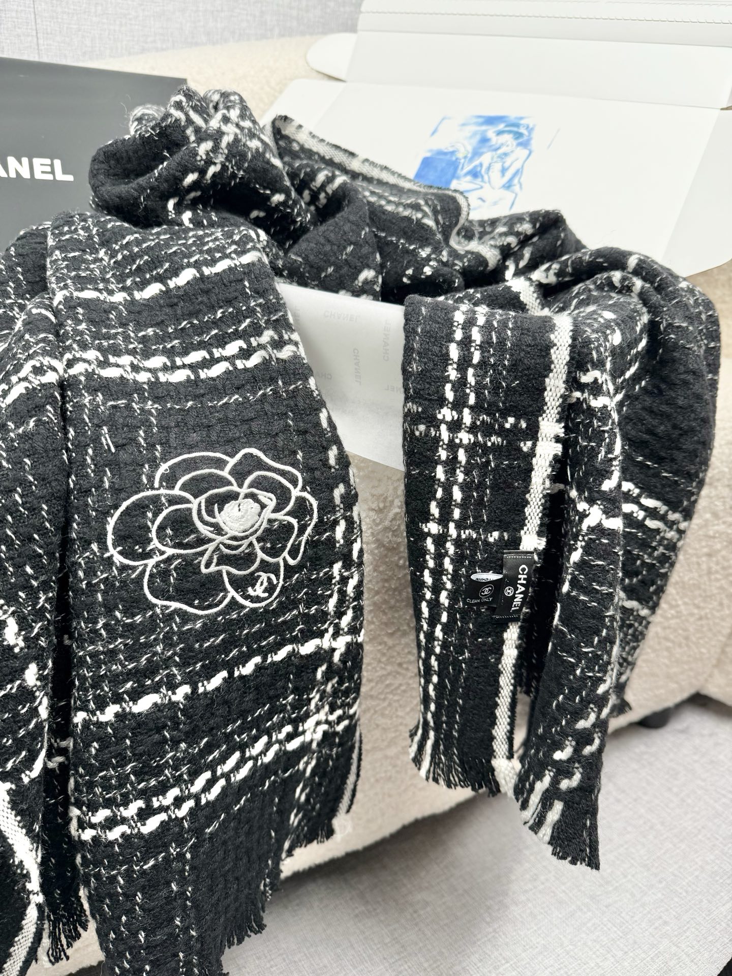 P。香家。【山茶花刺绣】Chanel英国订单！极品货色激动万分~最新秋冬款，编织风系列山羊绒披肩，SVIP重磅必收！Ch