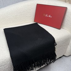 P。 LP。【LP刺绣-素色大披肩】直供法国专柜,认真的!顶级尖端羊绒披肩,超级厚实大尺寸深度重磅双面水波纹,80*20 P。 LP。【LP刺绣-素色大披肩】直供法国专柜,认真的!顶级尖端羊绒披肩,超级厚实大尺寸深度重磅双面水波纹,80*20