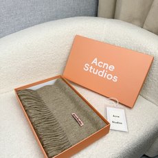 P。ACNE。【粉色新标-轻水波纹羊毛围巾】超级美!AC每年都不可不卖的款!也是年度最值百搭的款!真正ac流水线下来的订 P。ACNE。【粉色新标-轻水波纹羊毛围巾】超级美!AC每年都不可不卖的款!也是年度最值百搭的款!真正ac流水线下来的订