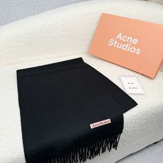 P。ACNE。【粉色新标-轻水波纹羊毛围巾】超级美!AC每年都不可不卖的款!也是年度最值百搭的款!真正ac流水线下来的订 P。ACNE。【粉色新标-轻水波纹羊毛围巾】超级美!AC每年都不可不卖的款!也是年度最值百搭的款!真正ac流水线下来的订