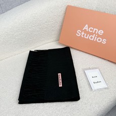 P。ACNE。【粉色新标-轻水波纹羊毛围巾】超级美!AC每年都不可不卖的款!也是年度最值百搭的款!真正ac流水线下来的订 P。ACNE。【粉色新标-轻水波纹羊毛围巾】超级美!AC每年都不可不卖的款!也是年度最值百搭的款!真正ac流水线下来的订