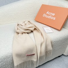P。ACNE。【粉色新标-轻水波纹羊毛围巾】超级美!AC每年都不可不卖的款!也是年度最值百搭的款!真正ac流水线下来的订 P。ACNE。【粉色新标-轻水波纹羊毛围巾】超级美!AC每年都不可不卖的款!也是年度最值百搭的款!真正ac流水线下来的订